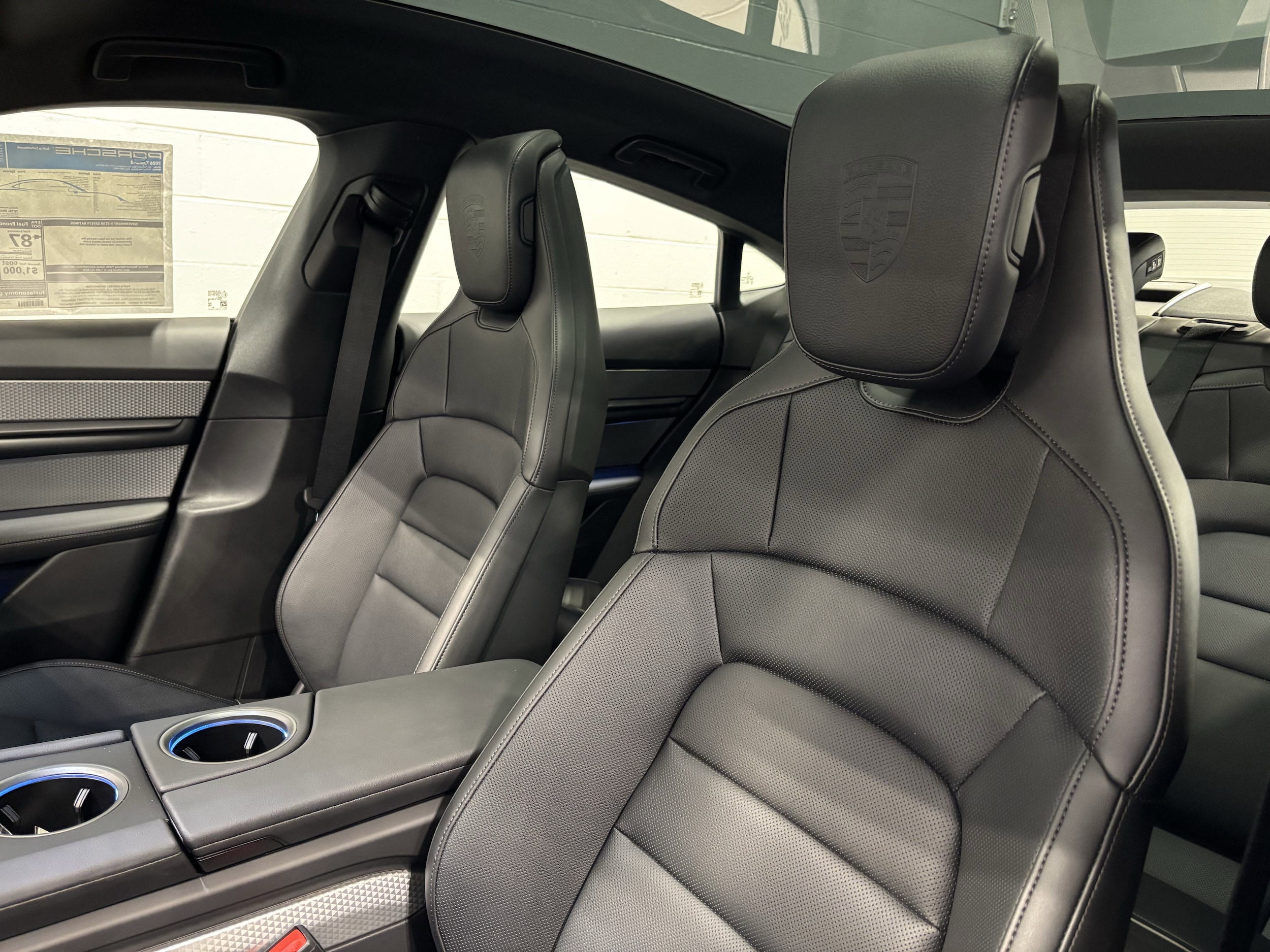 Porsche Taycan 4