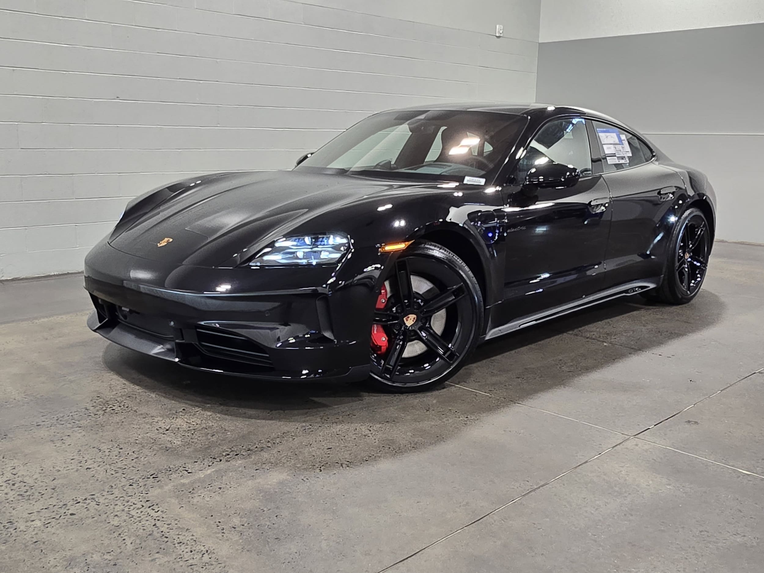 Porsche Taycan GTS