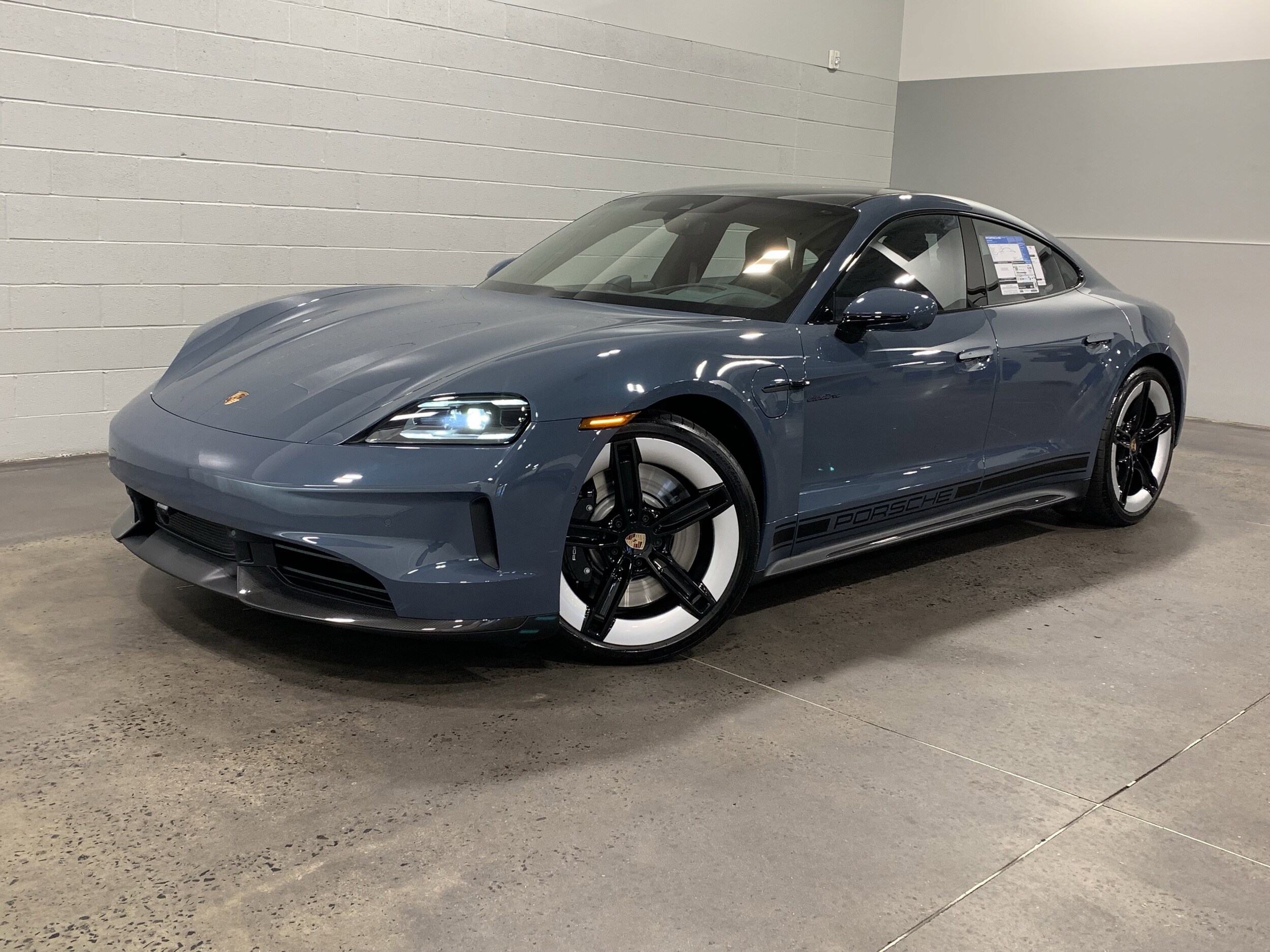 Porsche Taycan GTS