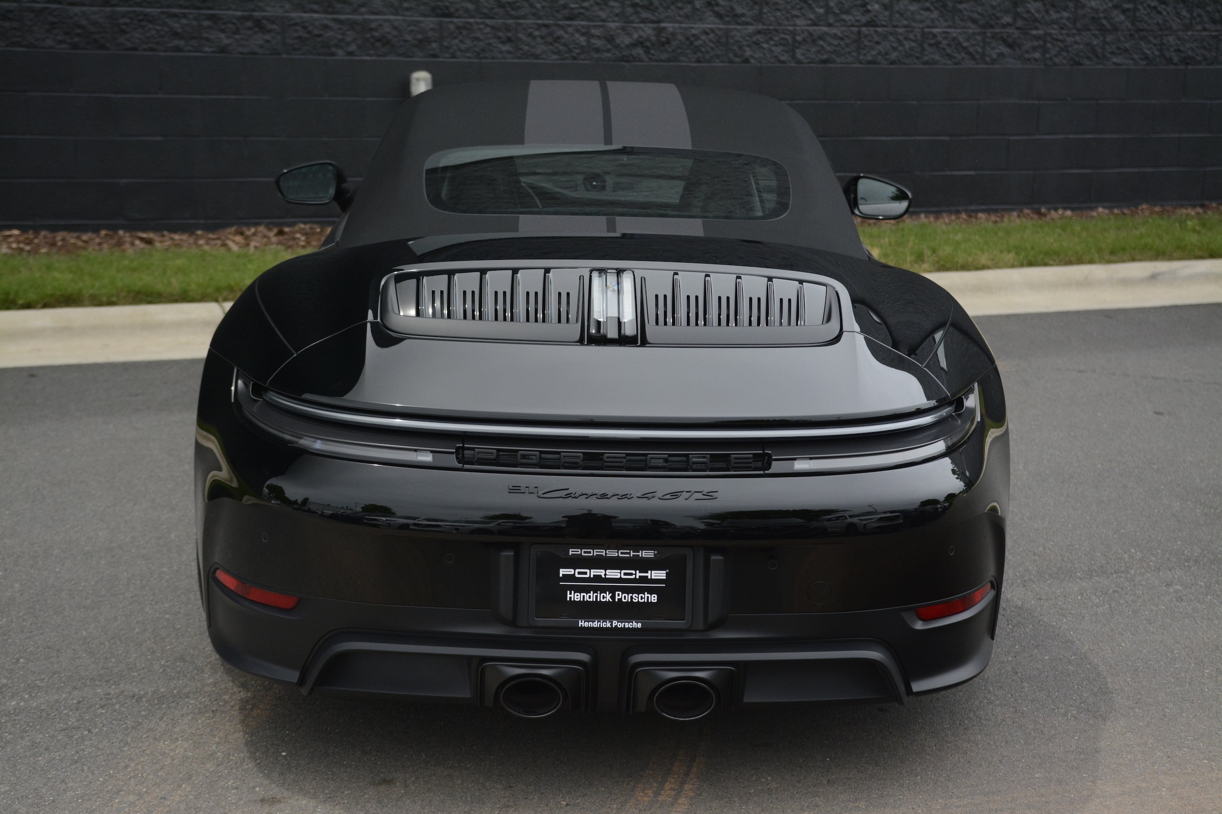Porsche 911 Carrera 4 GTS
