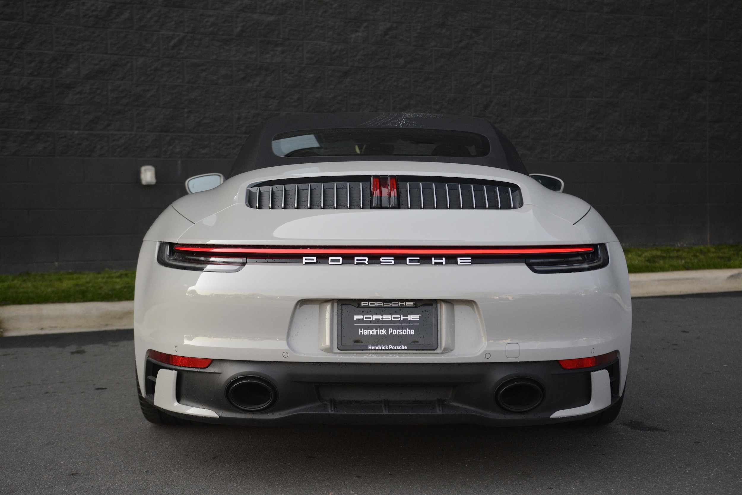 2024 Porsche 911 Carrera 4S photo 5