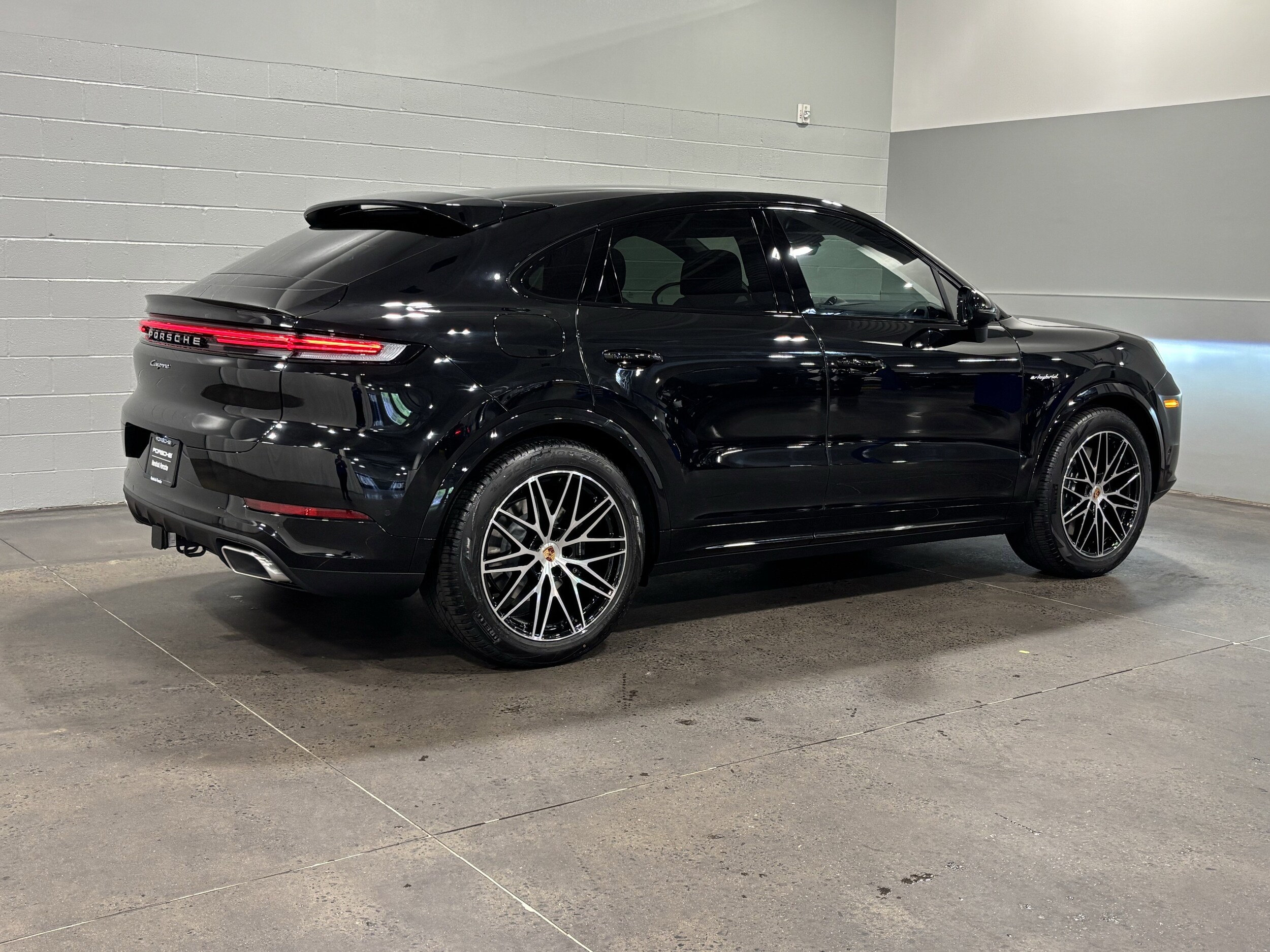 Porsche Cayenne E-Hybrid Coupe