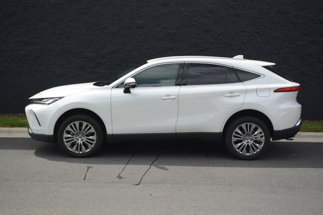 2022 Toyota Venza XLE SUV