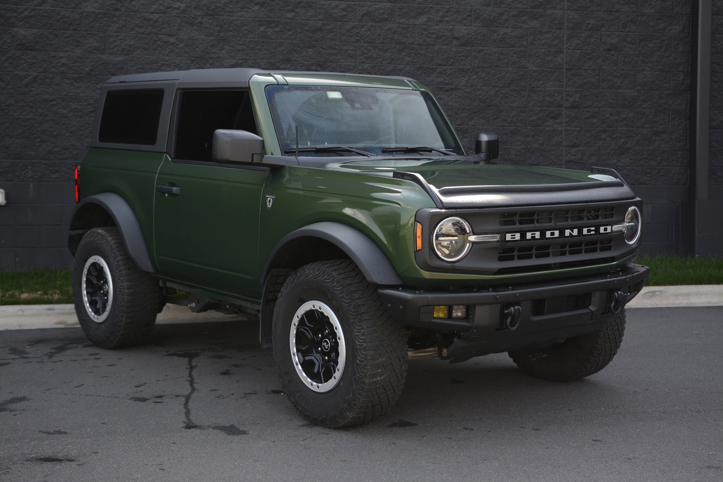 2023 Ford Bronco Outer Banks Advanced photo 3