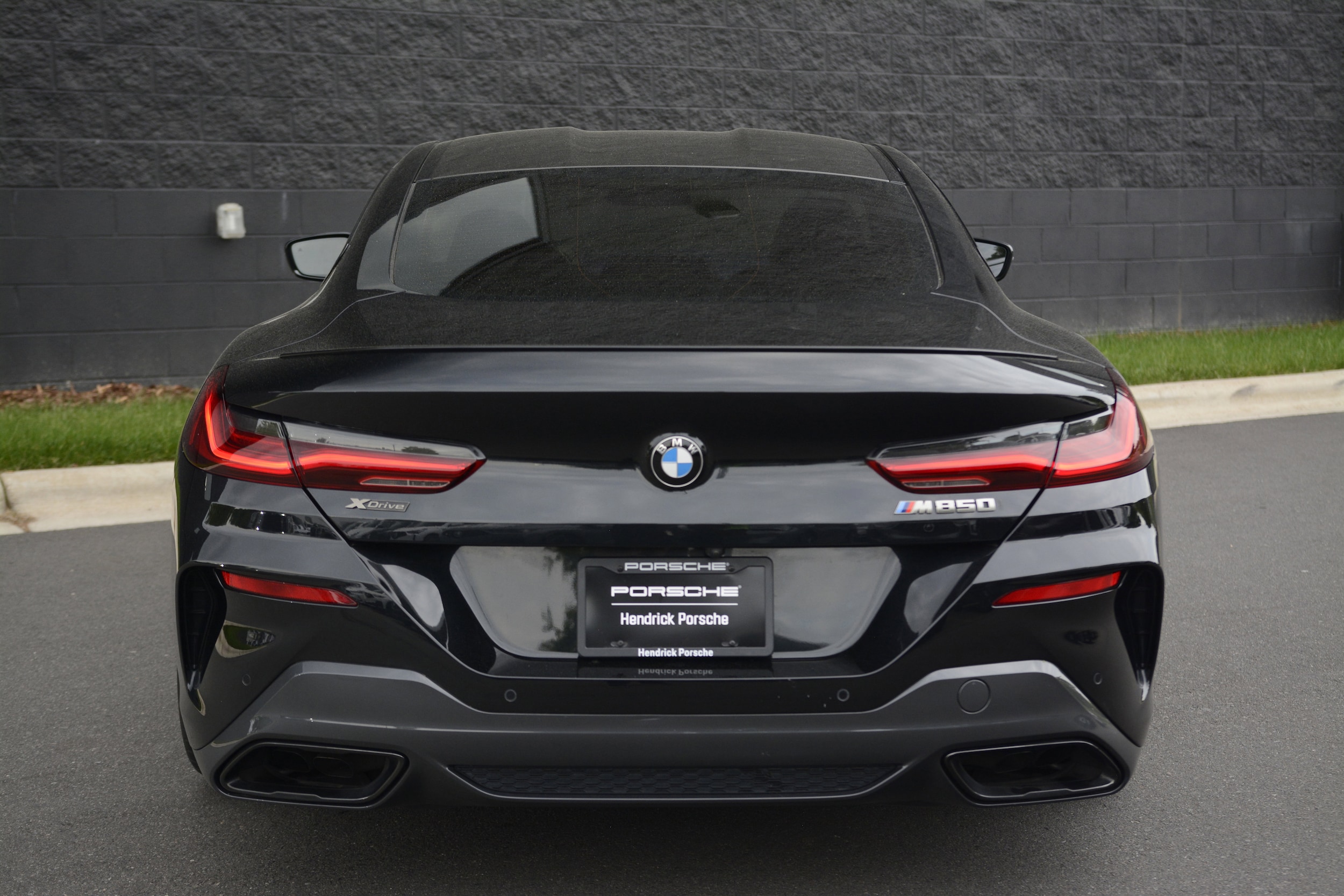 2022 BMW M850i xDrive photo 4