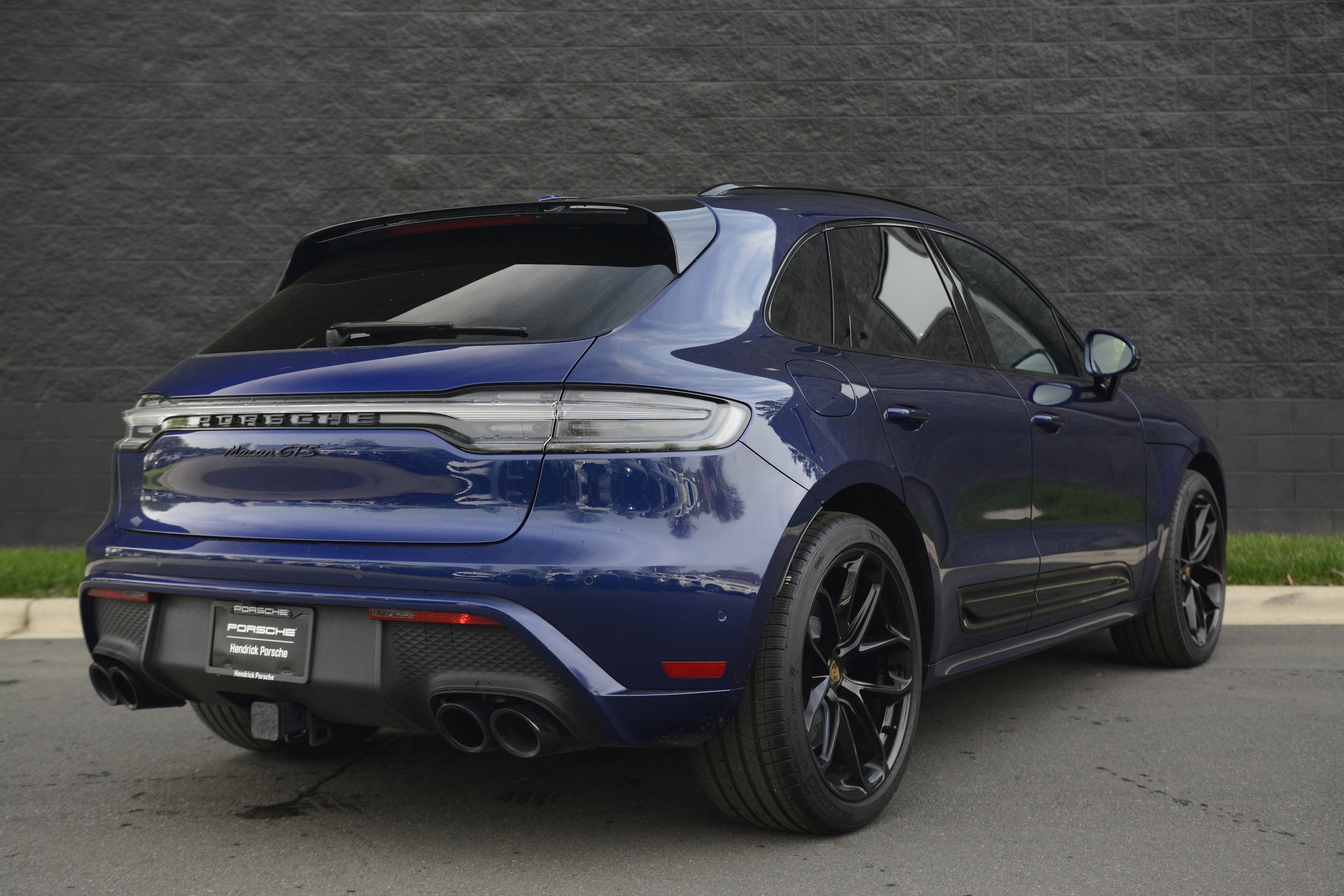 2024 Porsche Macan GTS photo 6