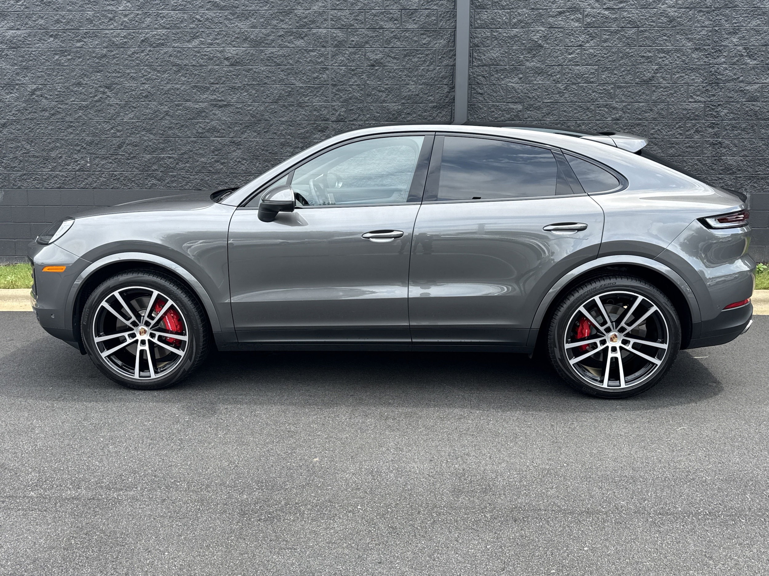 2025 Porsche Cayenne Coupe S