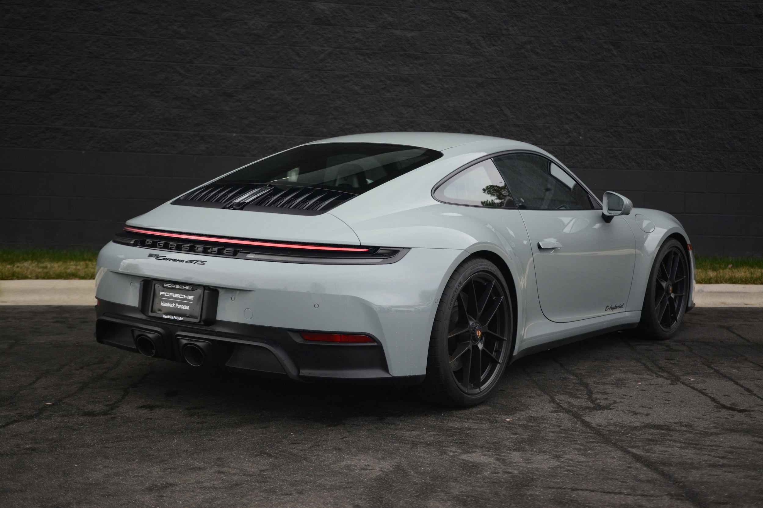 2025 Porsche 911 Carrera GTS photo 6