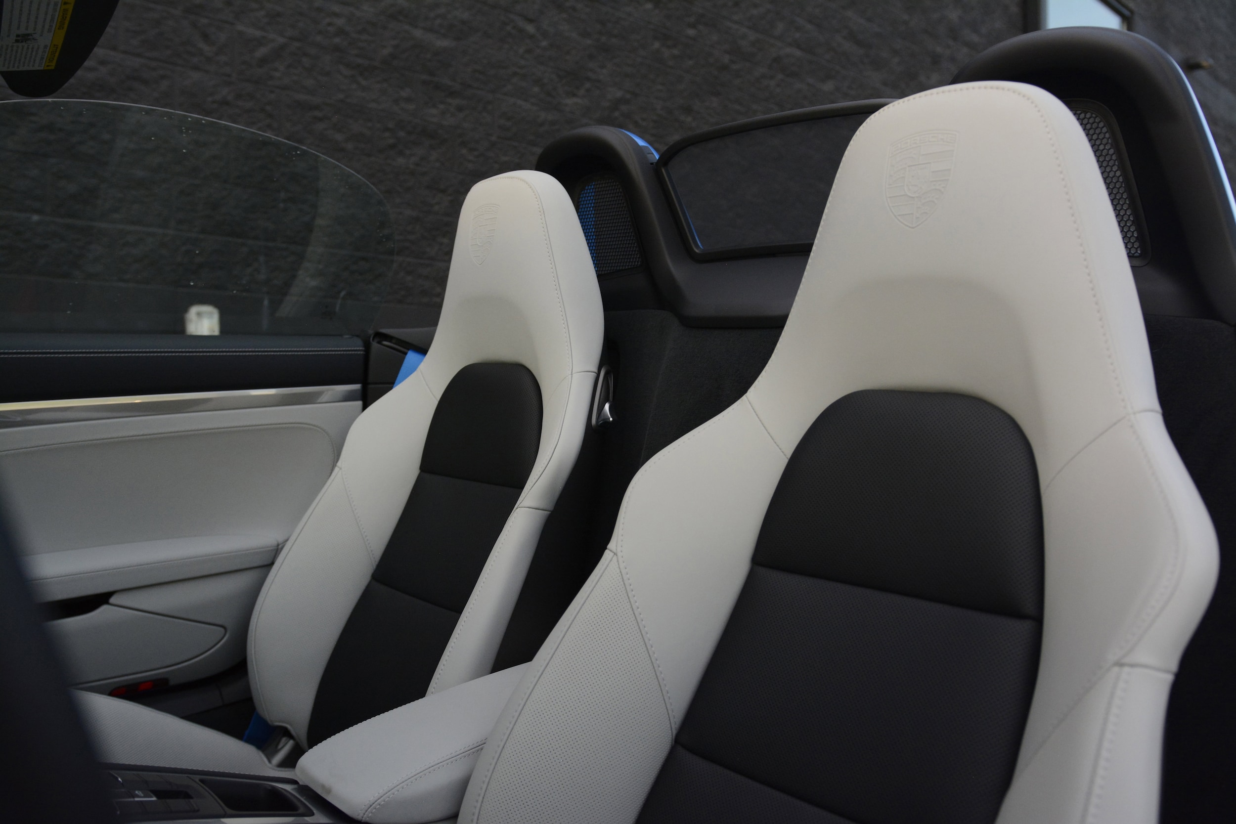 2025 Porsche 718 Boxster GTS 4.0 photo 4