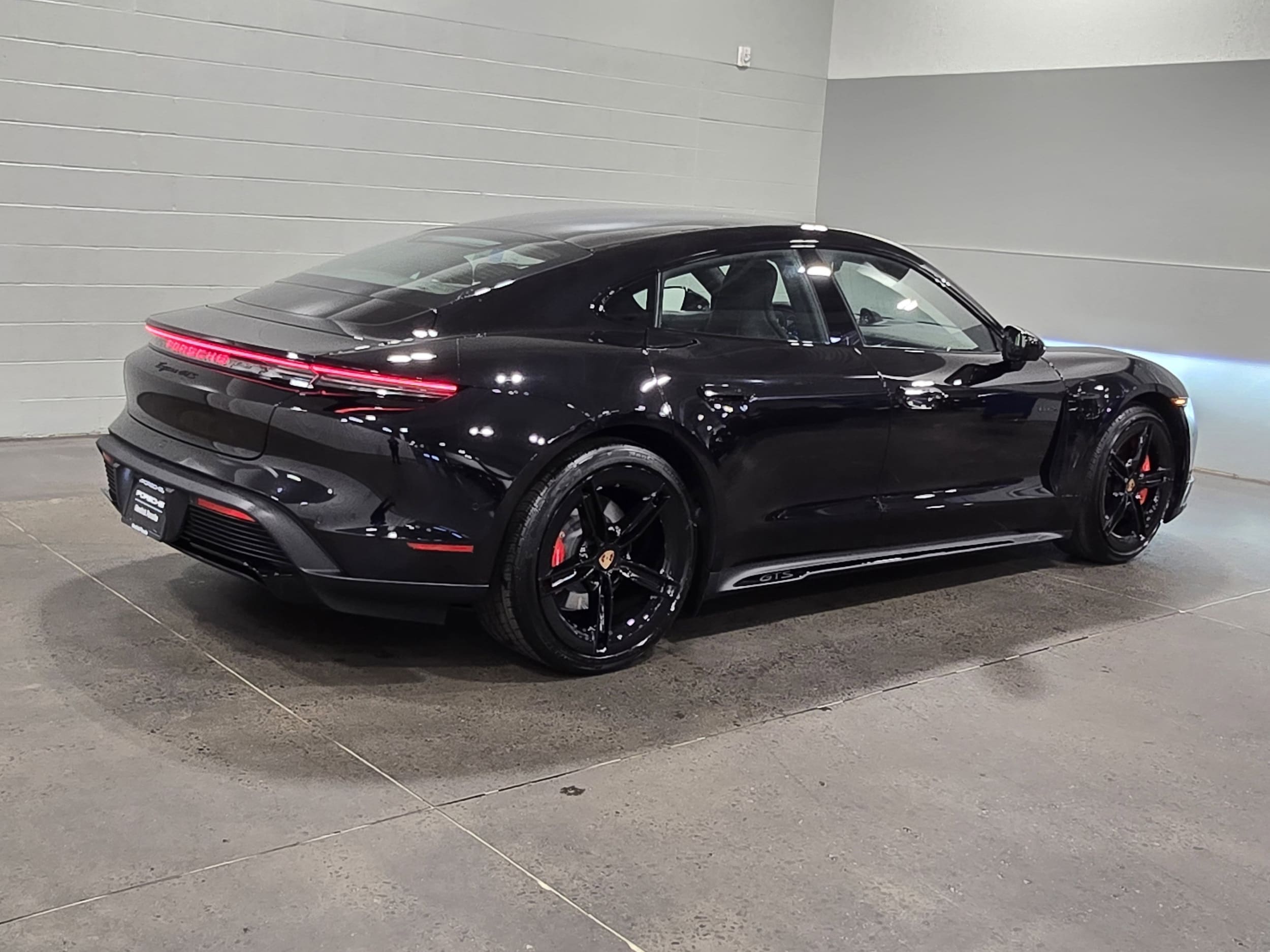 Porsche Taycan GTS