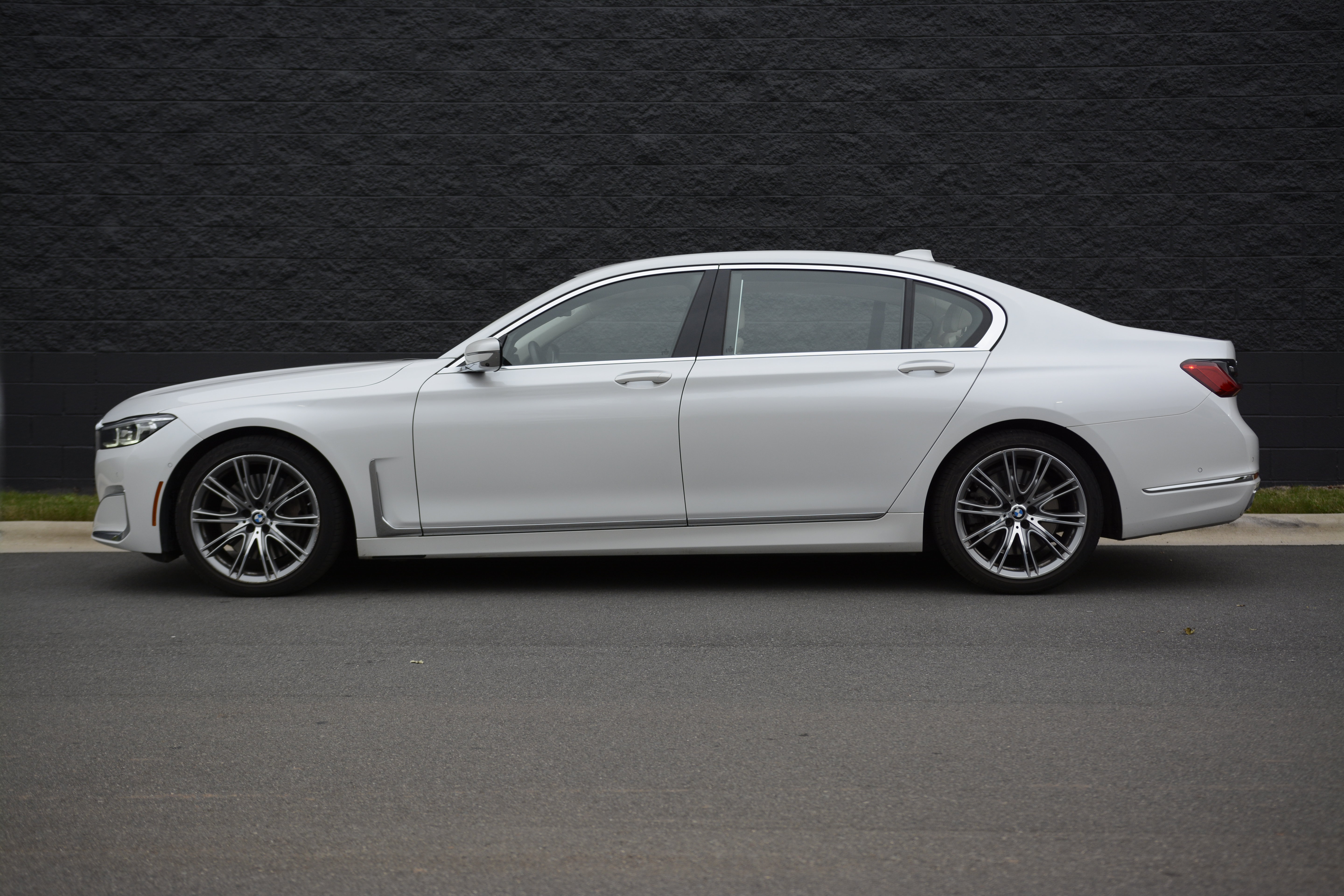 2022 BMW 750i xDrive Sedan