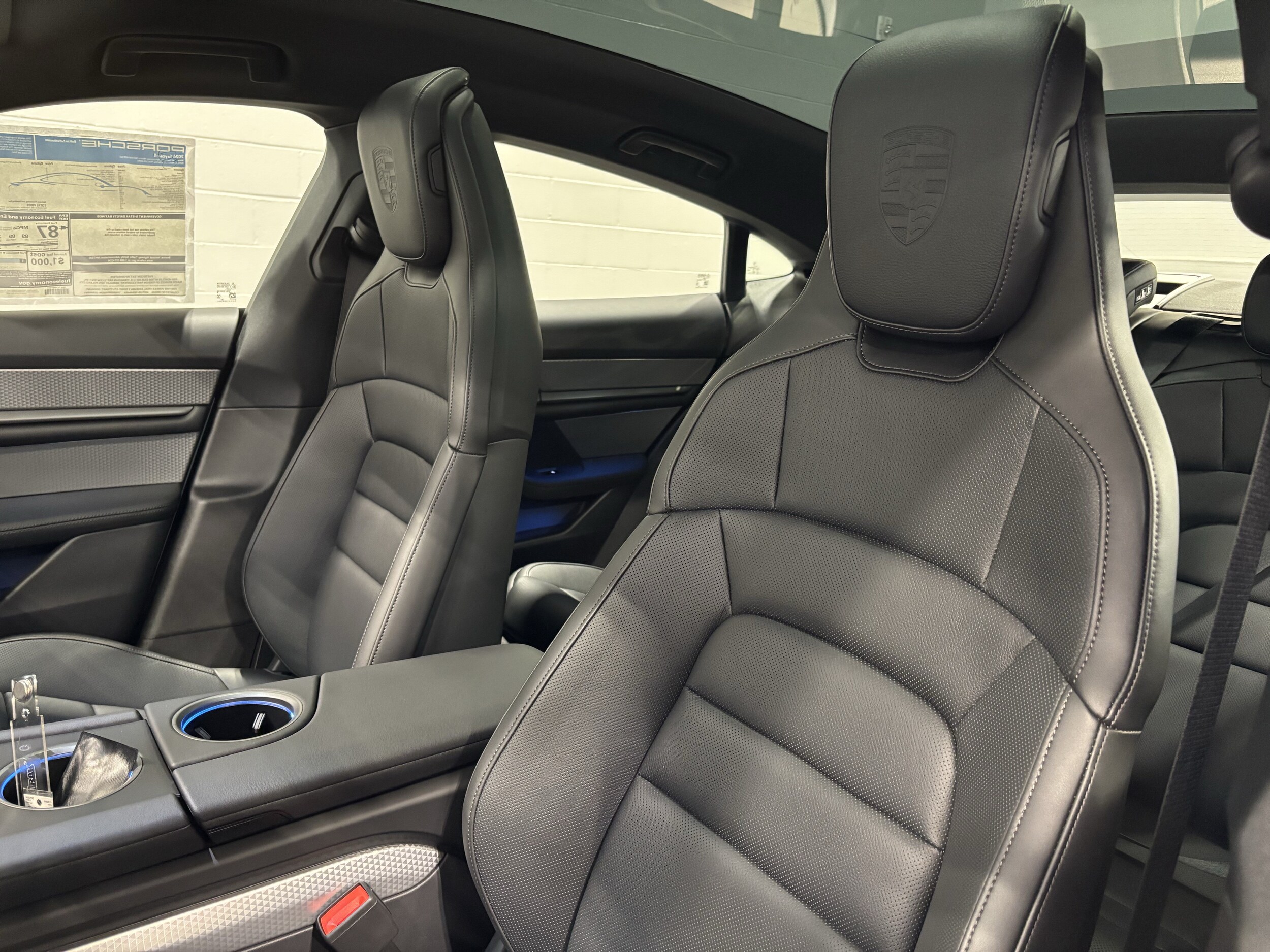 Porsche Taycan 4