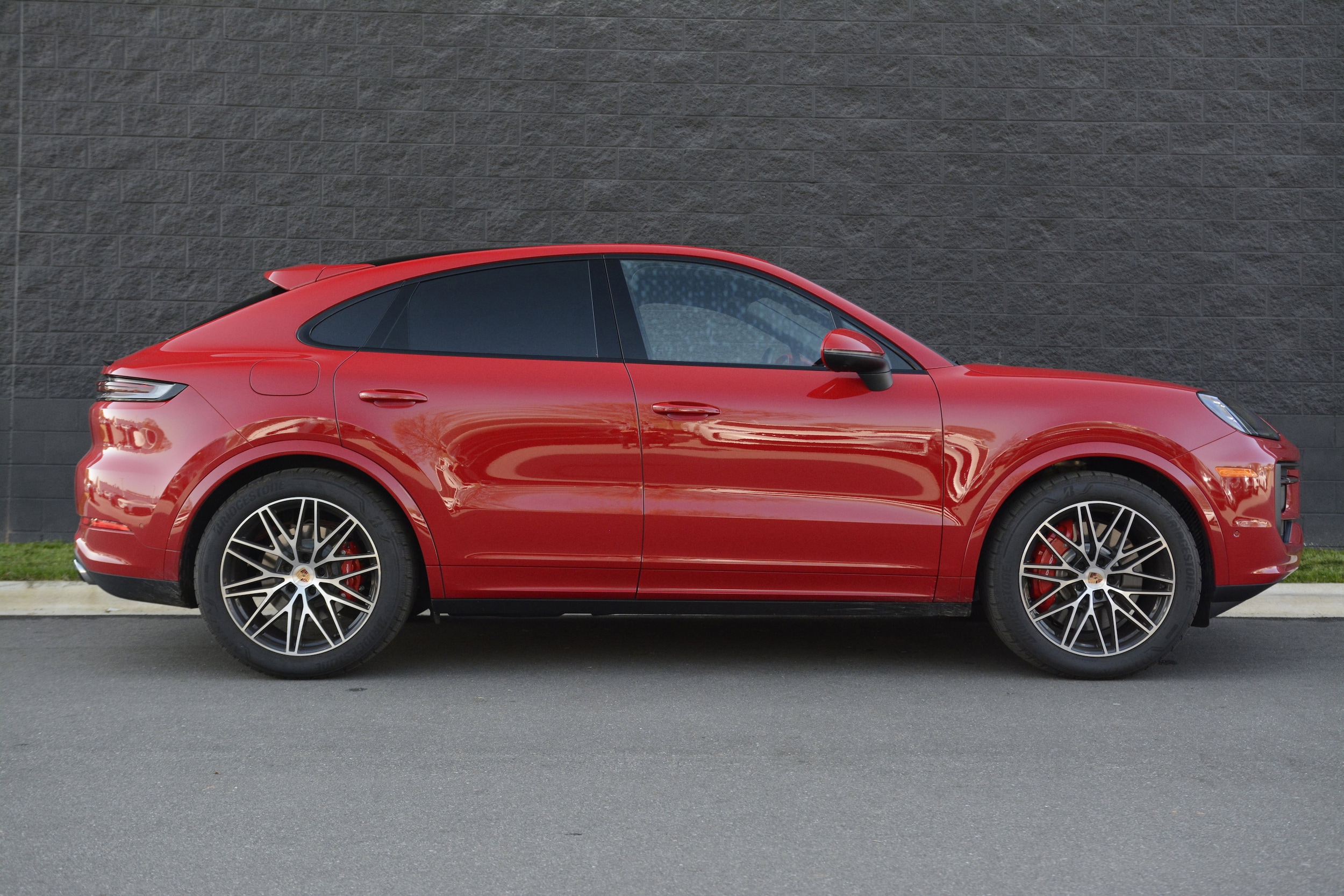 2026 Porsche Cayenne Coupe S photo 3