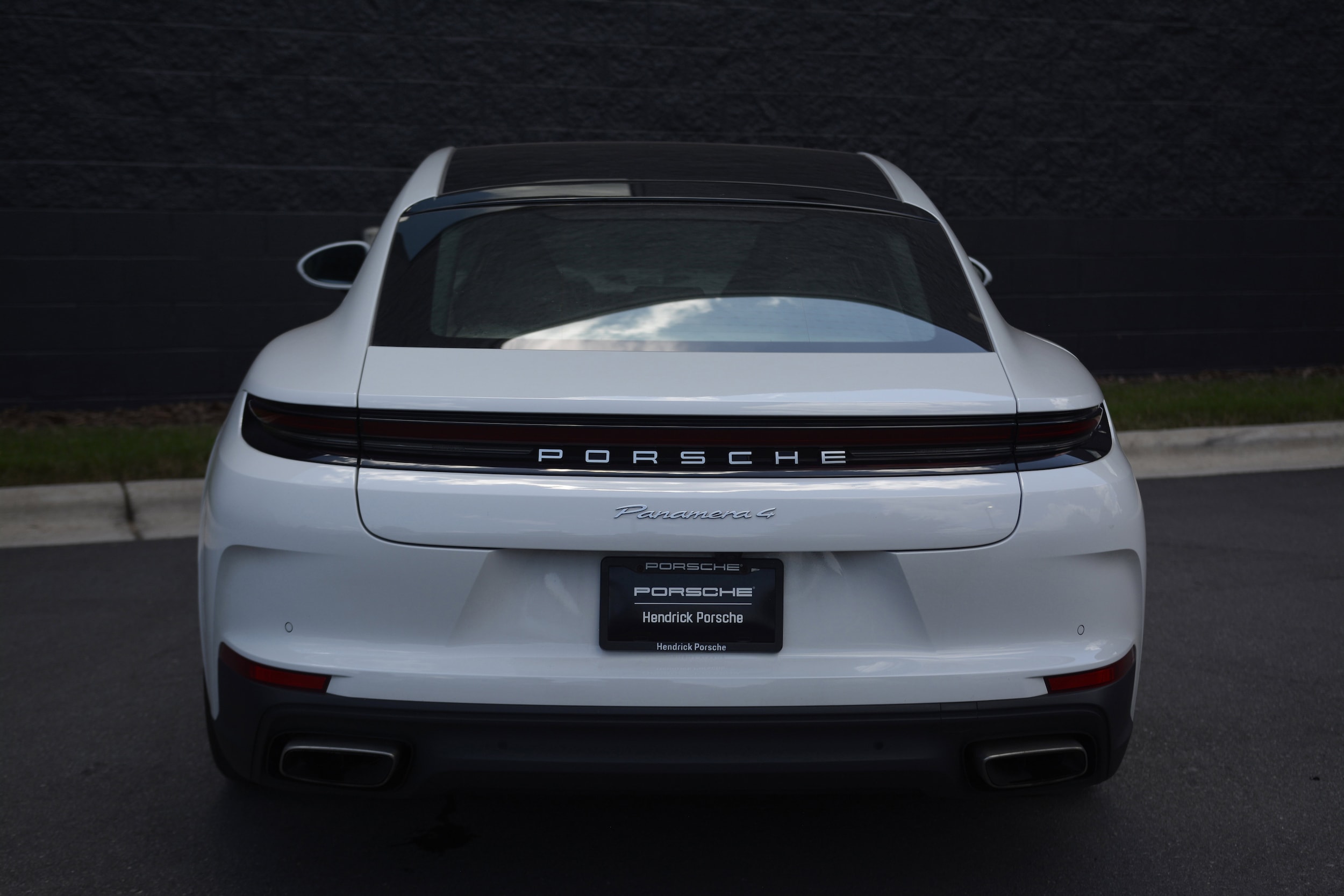 Porsche Panamera 4