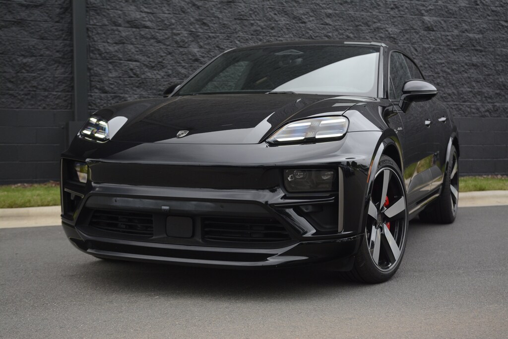 Certified 2025 Porsche Macan Electric Turbo SUV