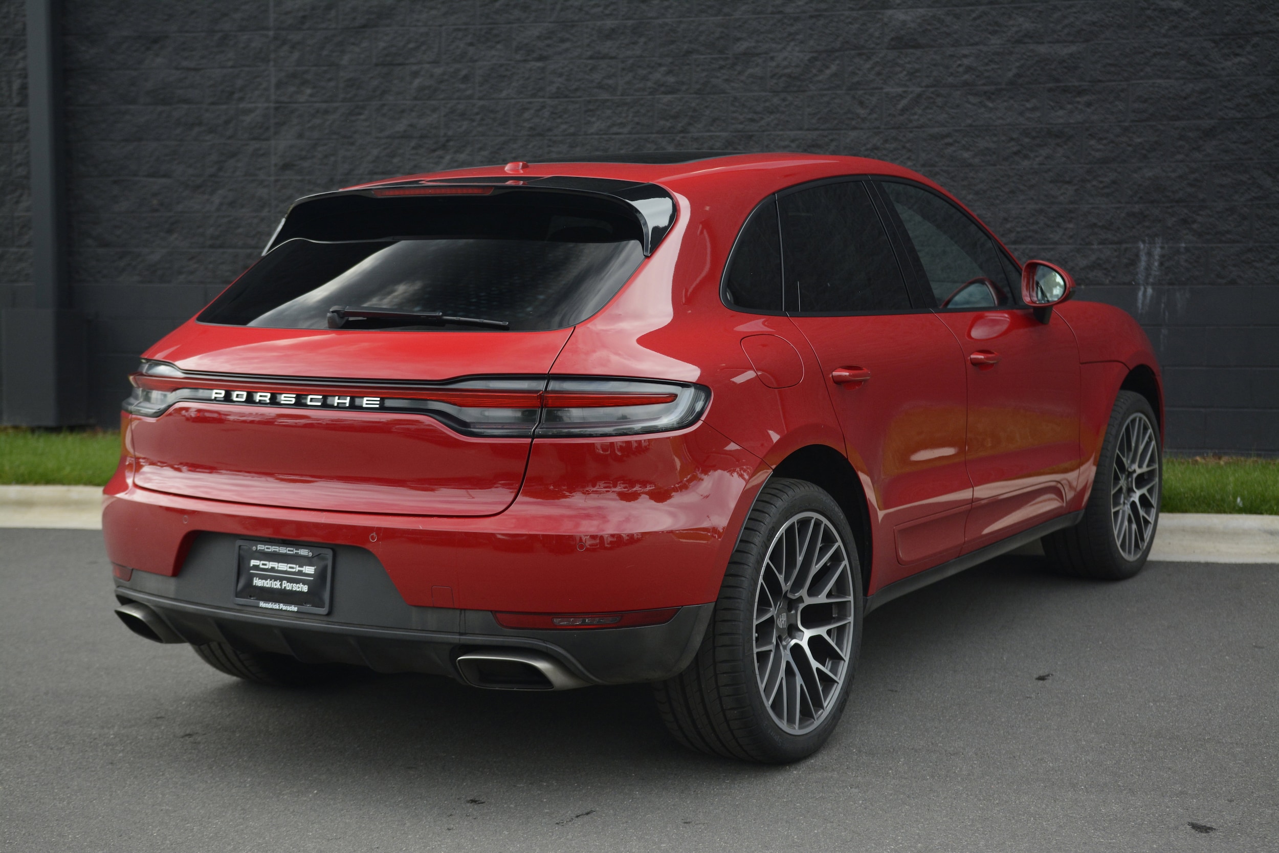 2020 Porsche Macan photo 5