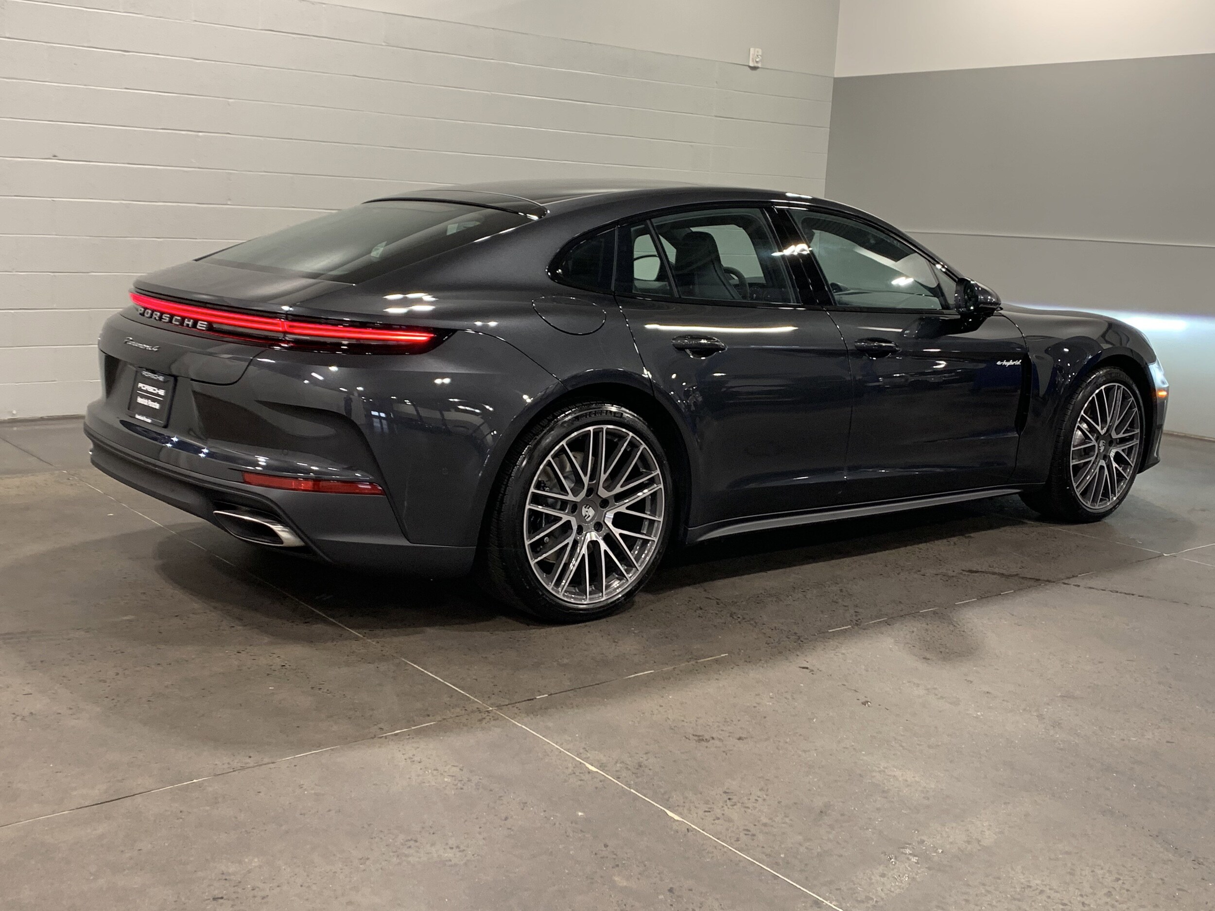 Porsche Panamera E-Hybrid 4