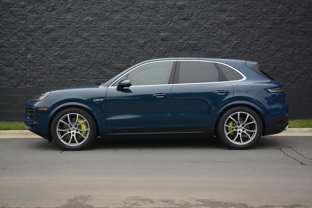 Certified 2025 Porsche Cayenne E-Hybrid SUV