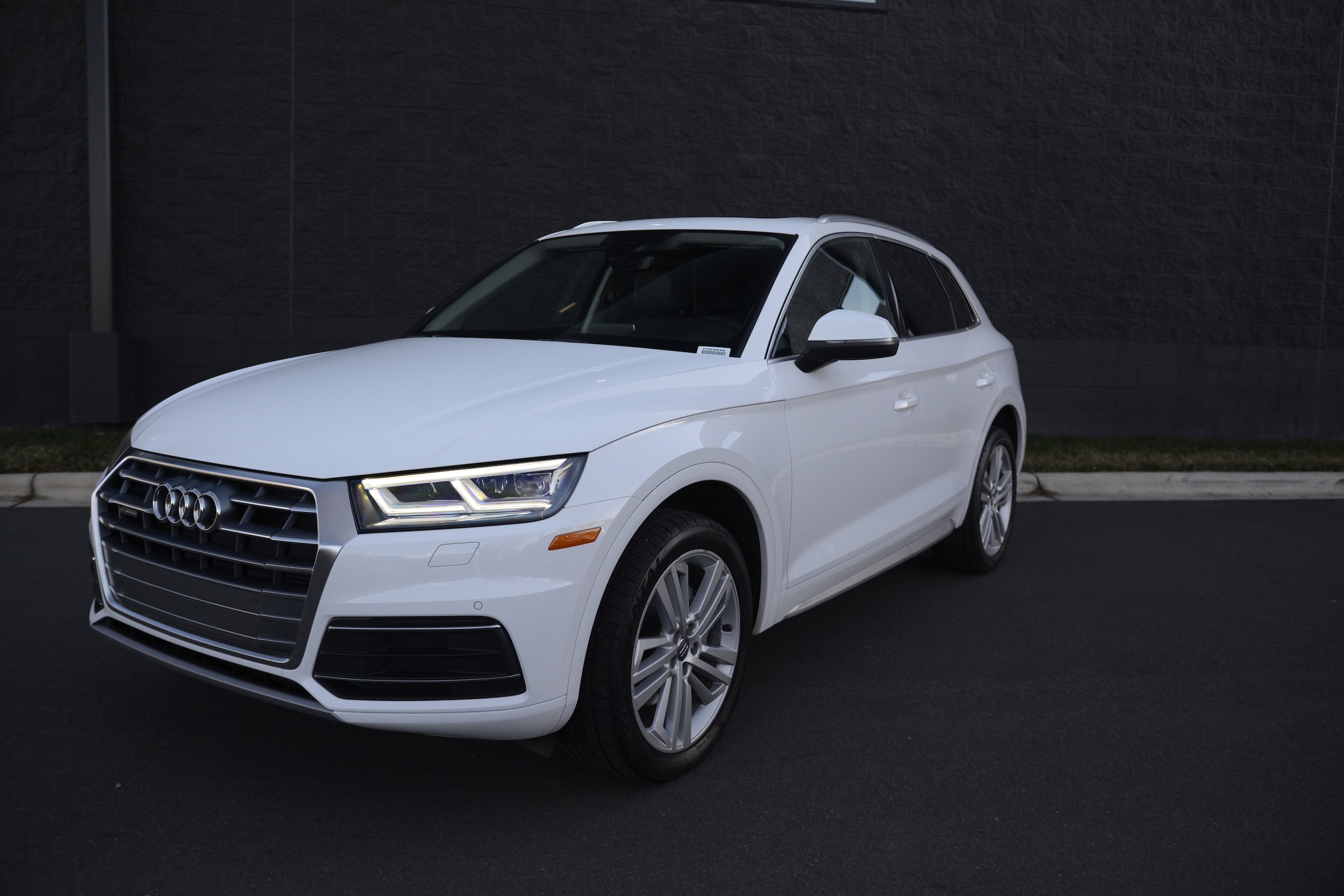 2020 Audi Q5 Premium Plus's photo