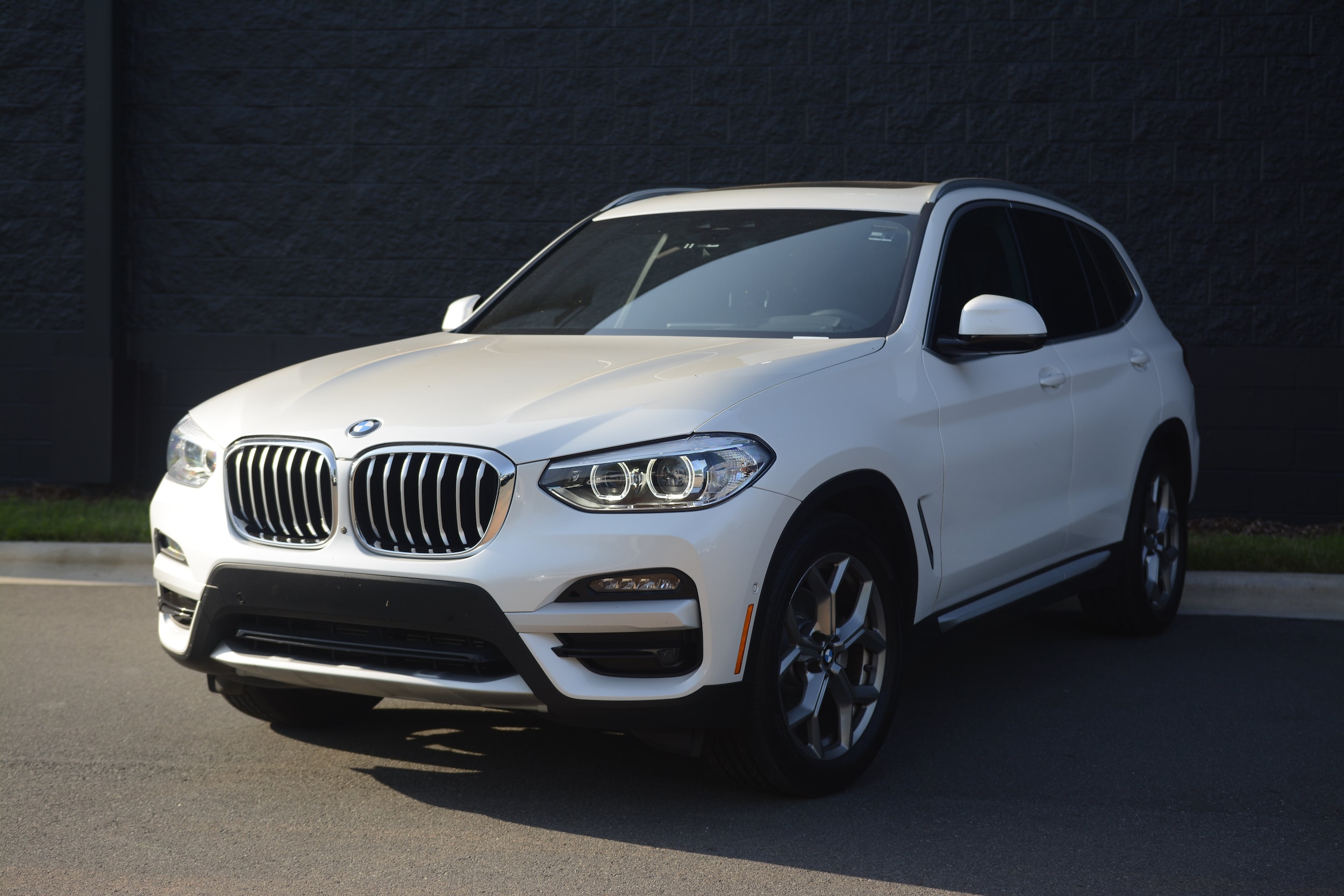 2021 BMW X3 xDrive30i's photo