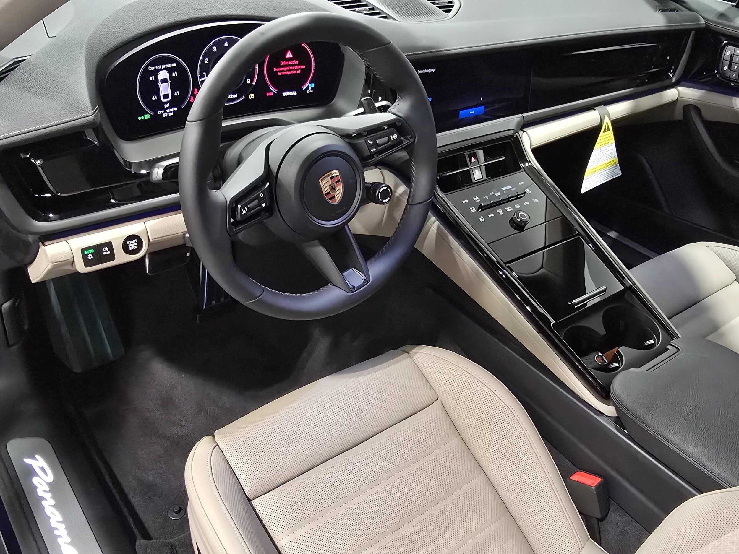 Porsche Panamera 4