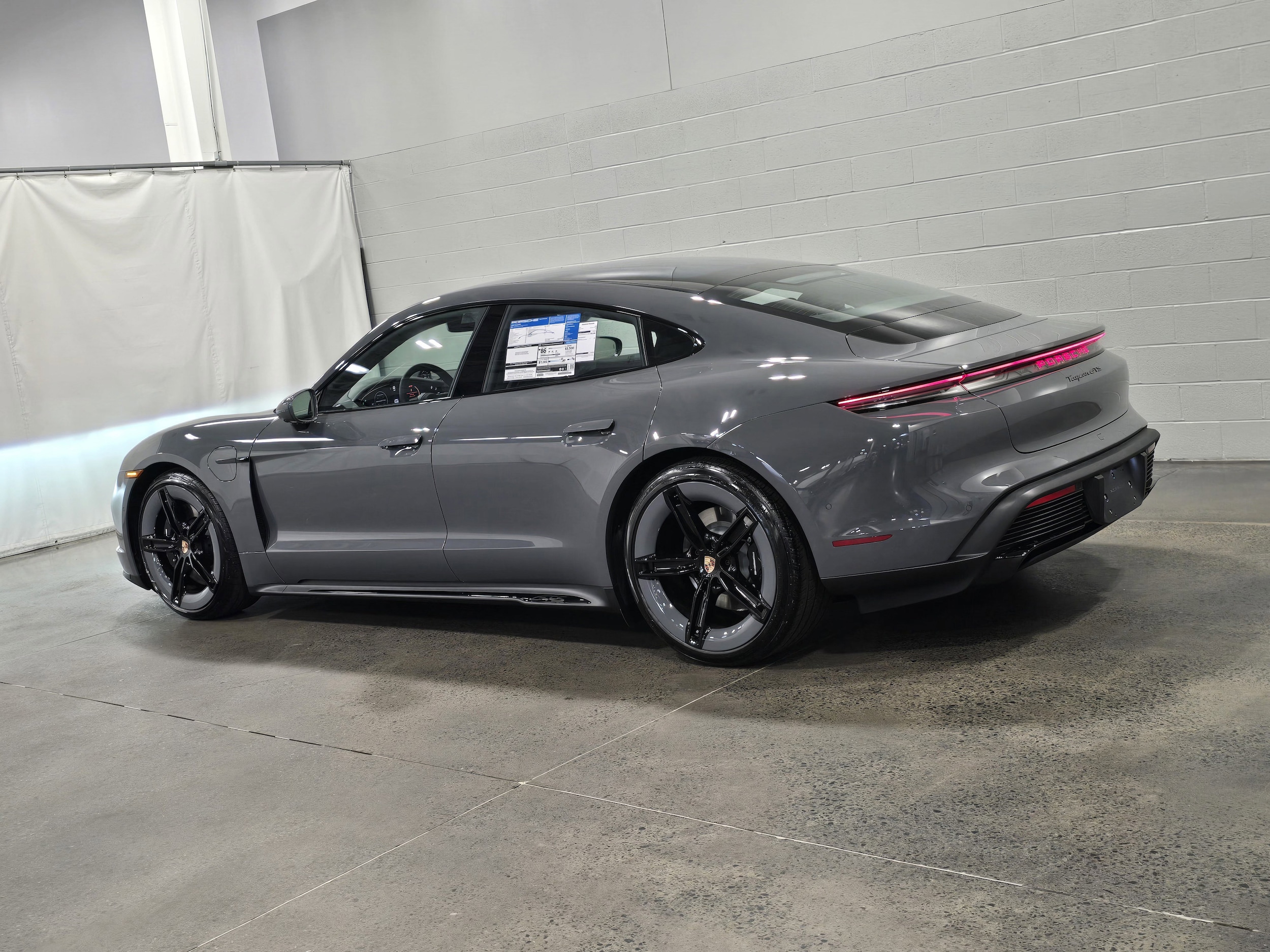 Porsche Taycan GTS