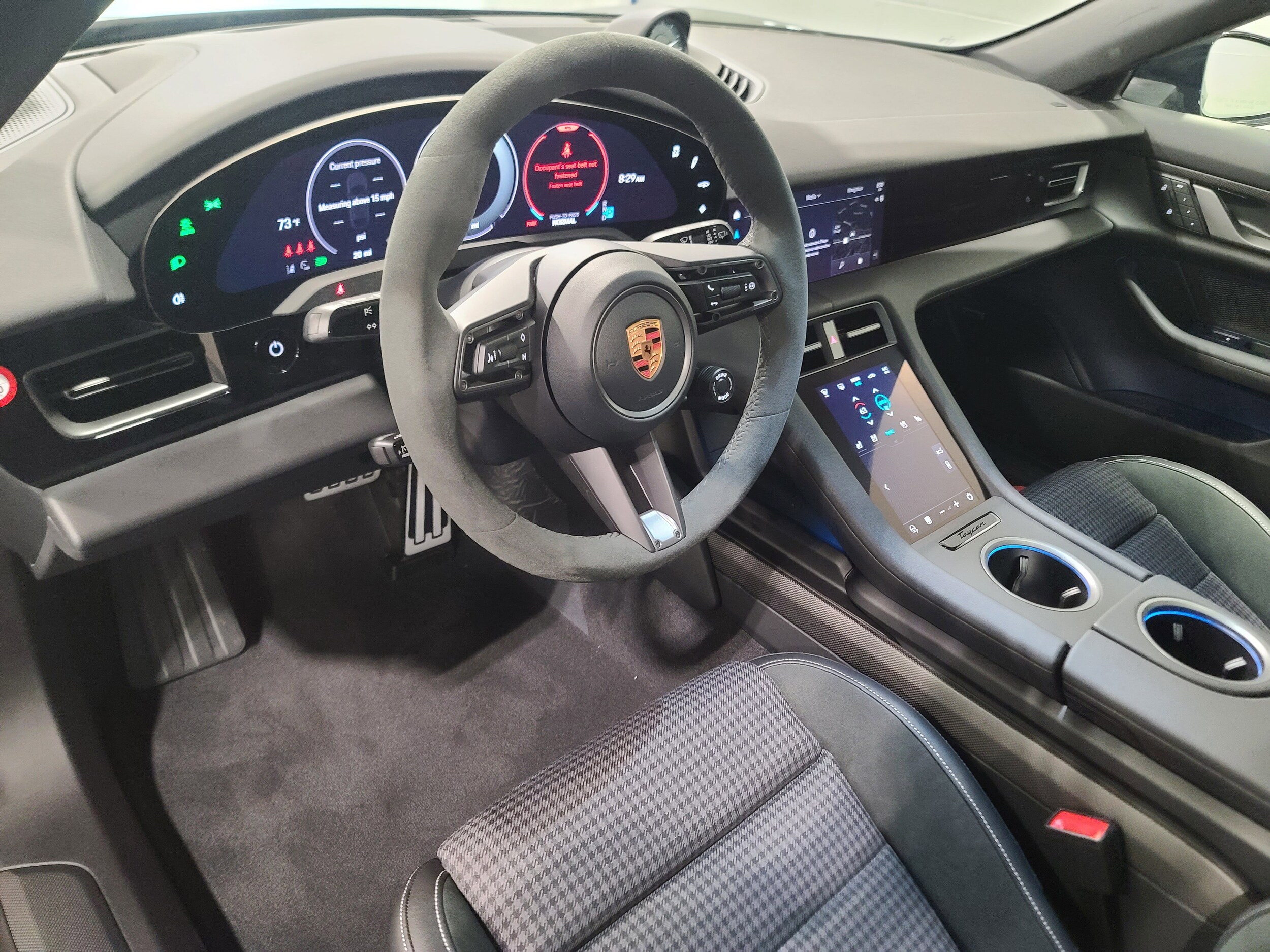 Porsche Taycan Cross Turismo 4S