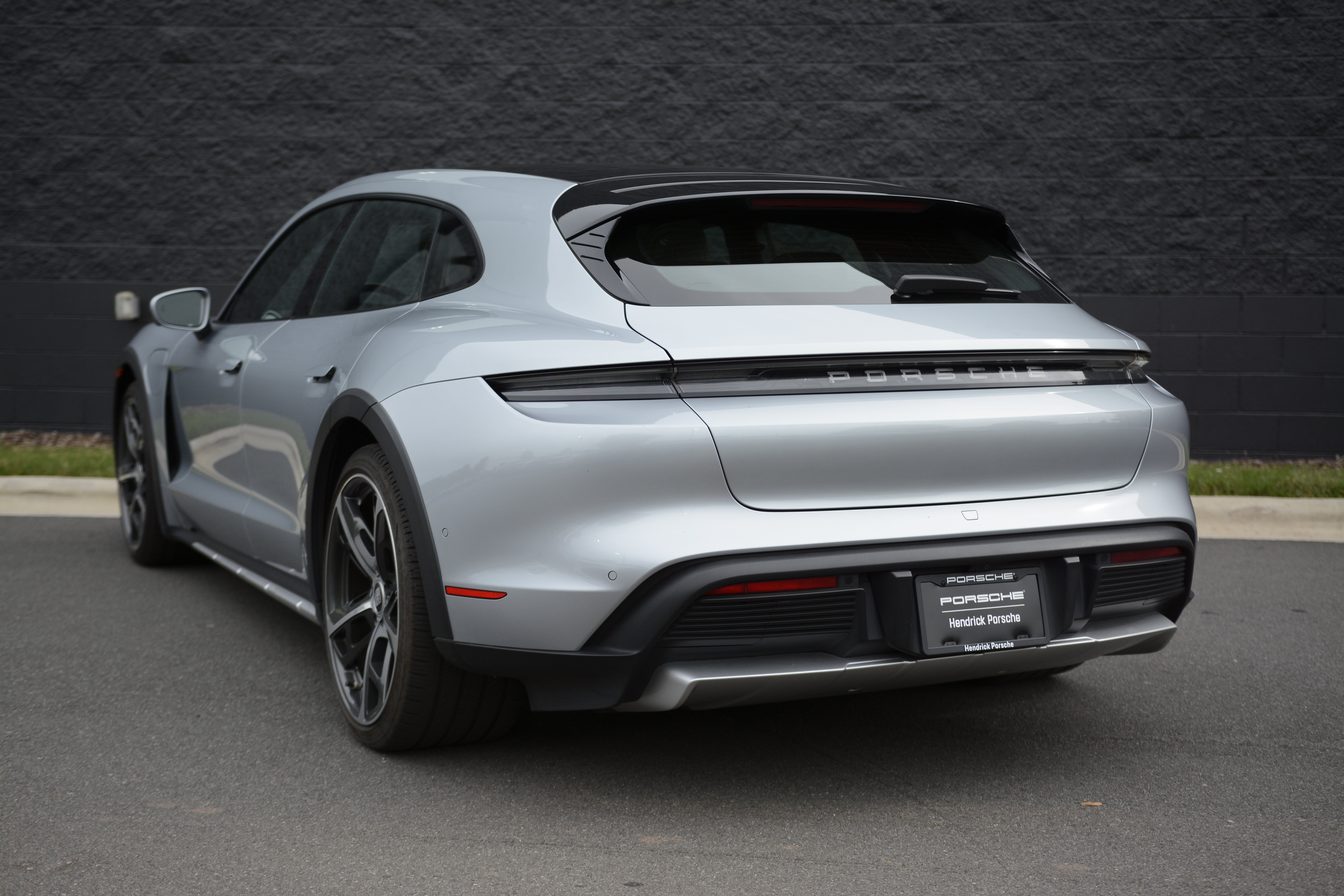 Certified 2022 Porsche Taycan Cross Turismo 4 Wagon