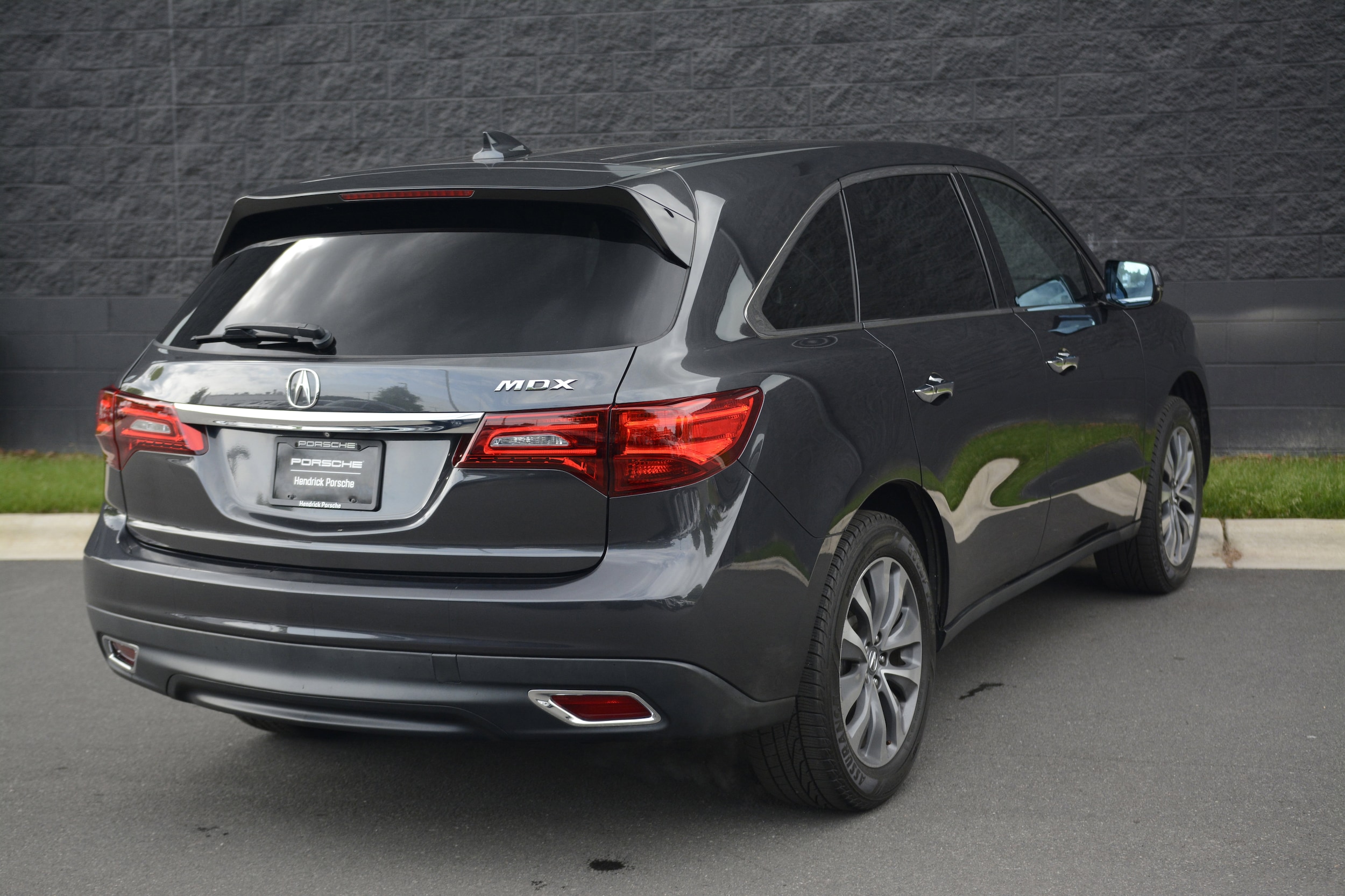 2016 Acura MDX 3.5L w/Technology Package photo 5