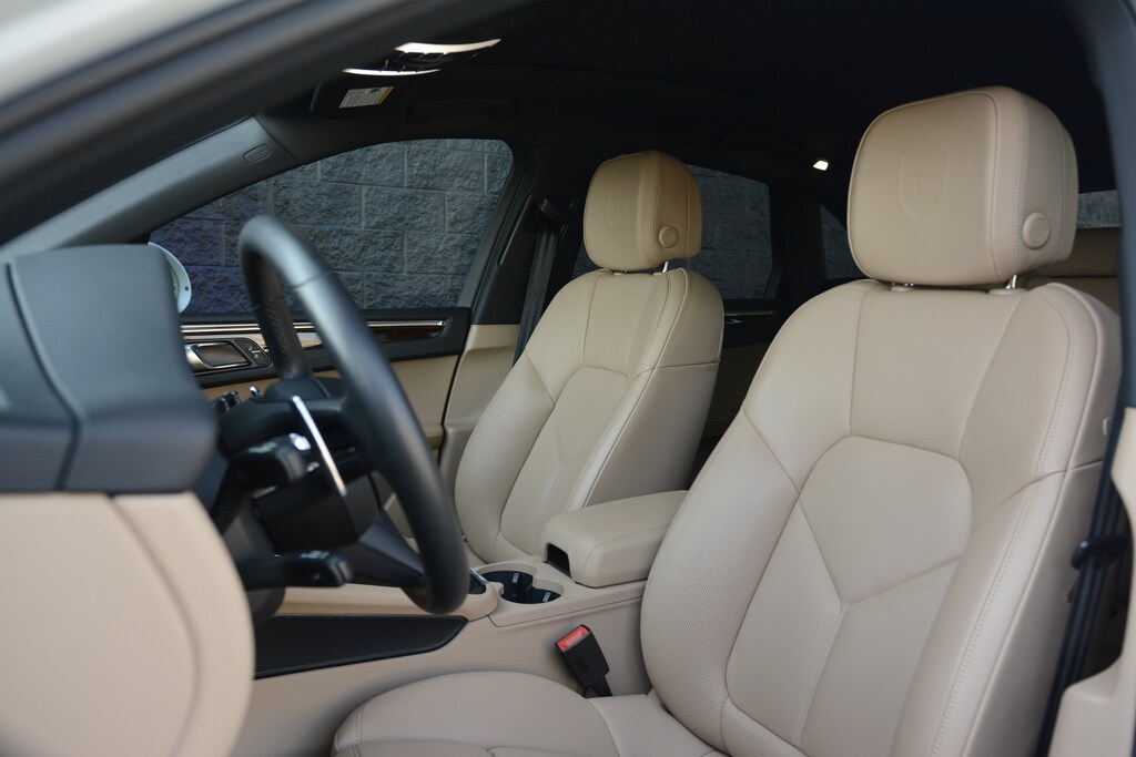 Certified 2026 Porsche Macan SUV