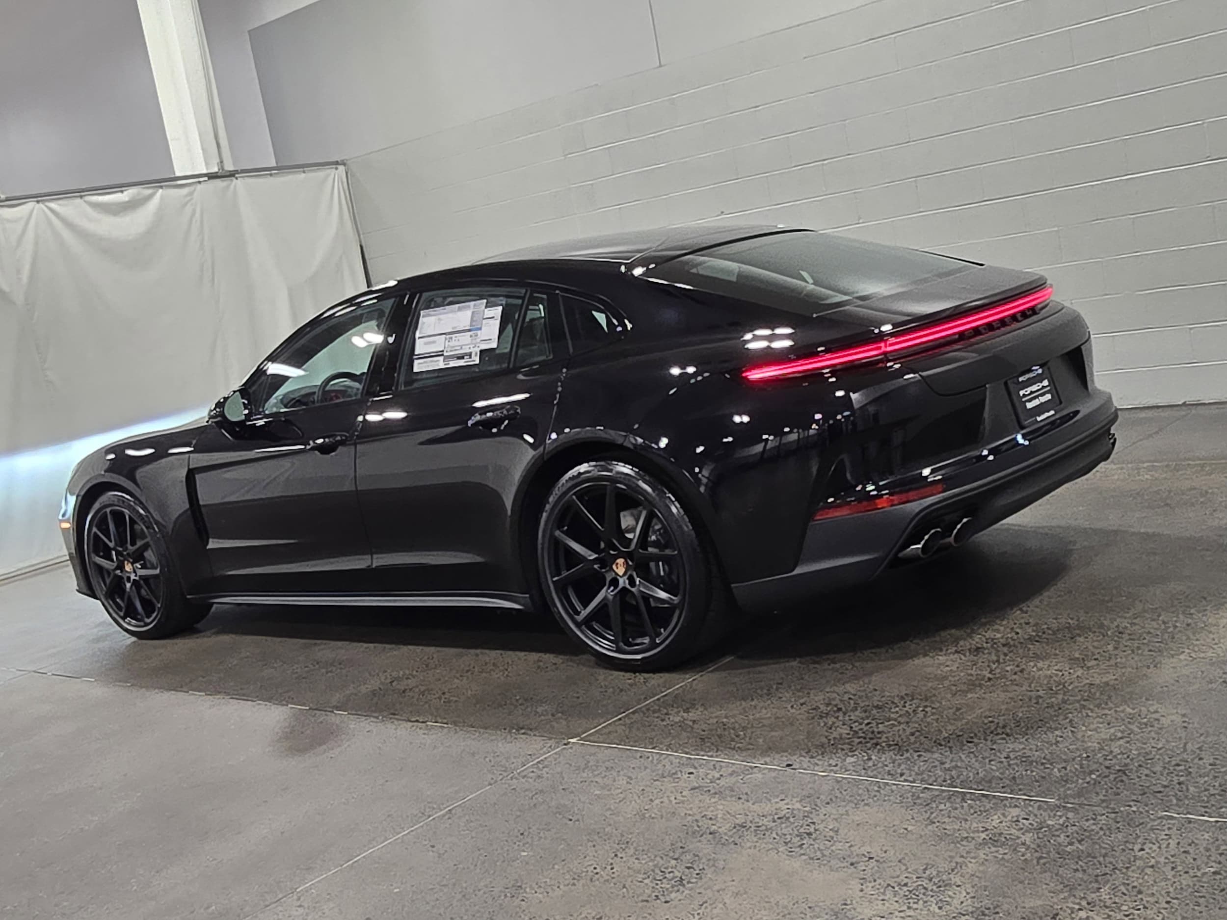 Porsche Panamera 4