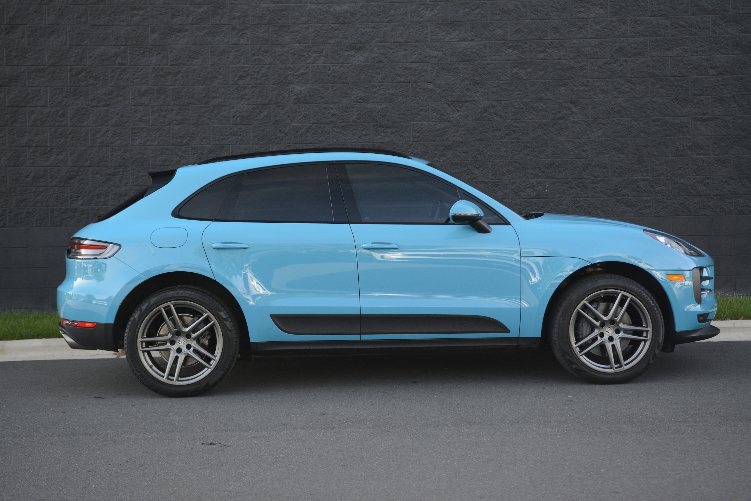 2020 Porsche Macan S photo 6