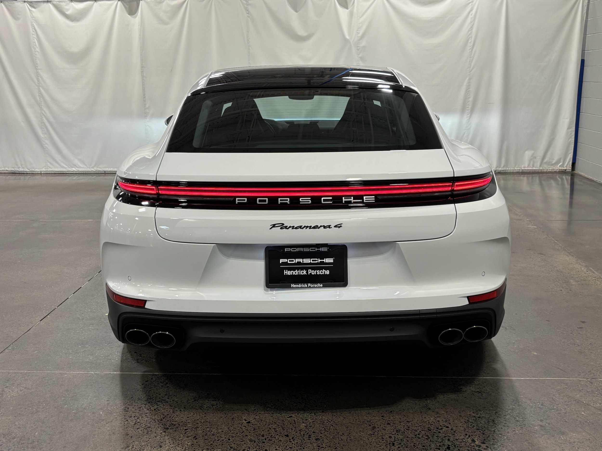 Porsche Panamera 4