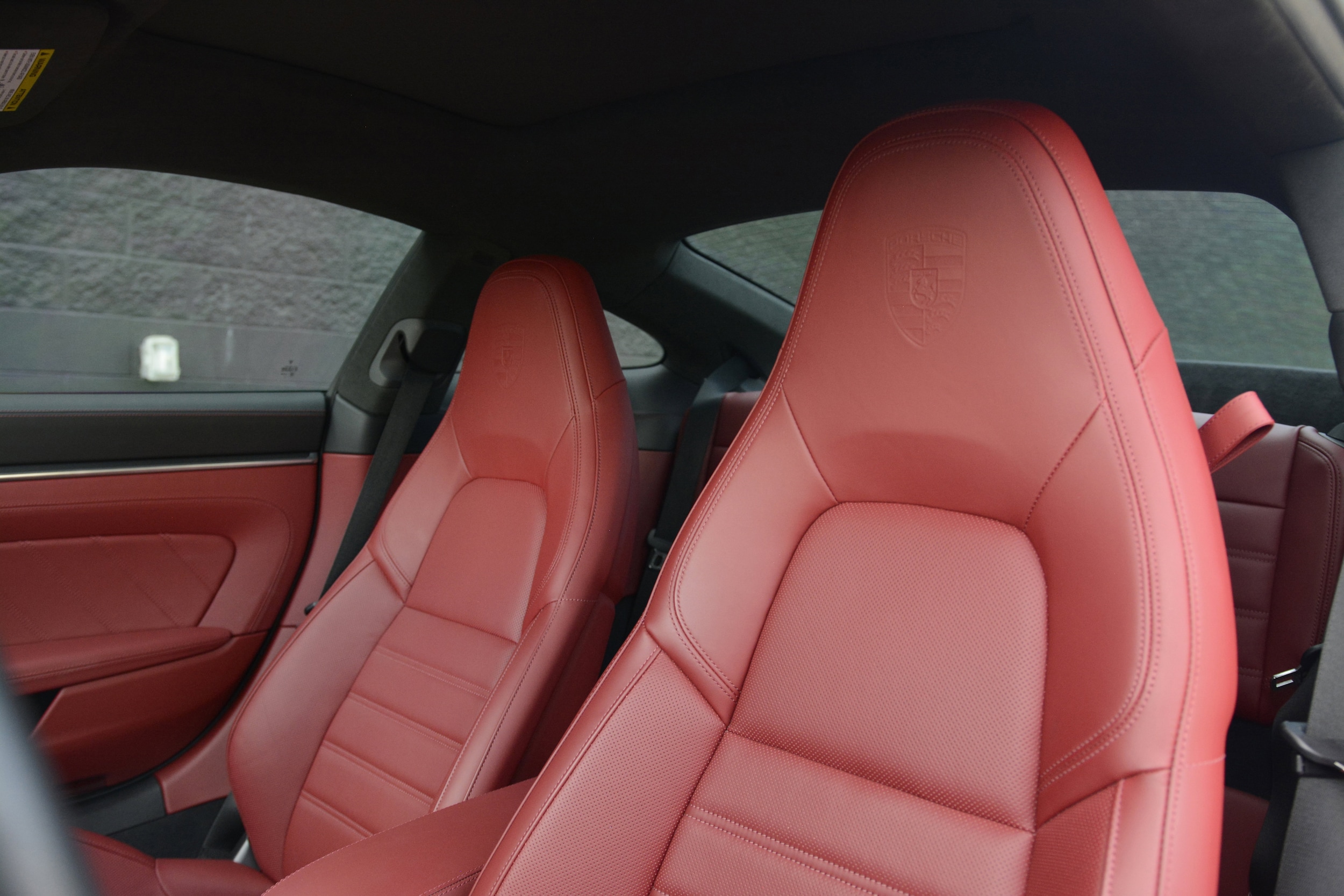 2023 Porsche 911 Carrera GTS photo 4