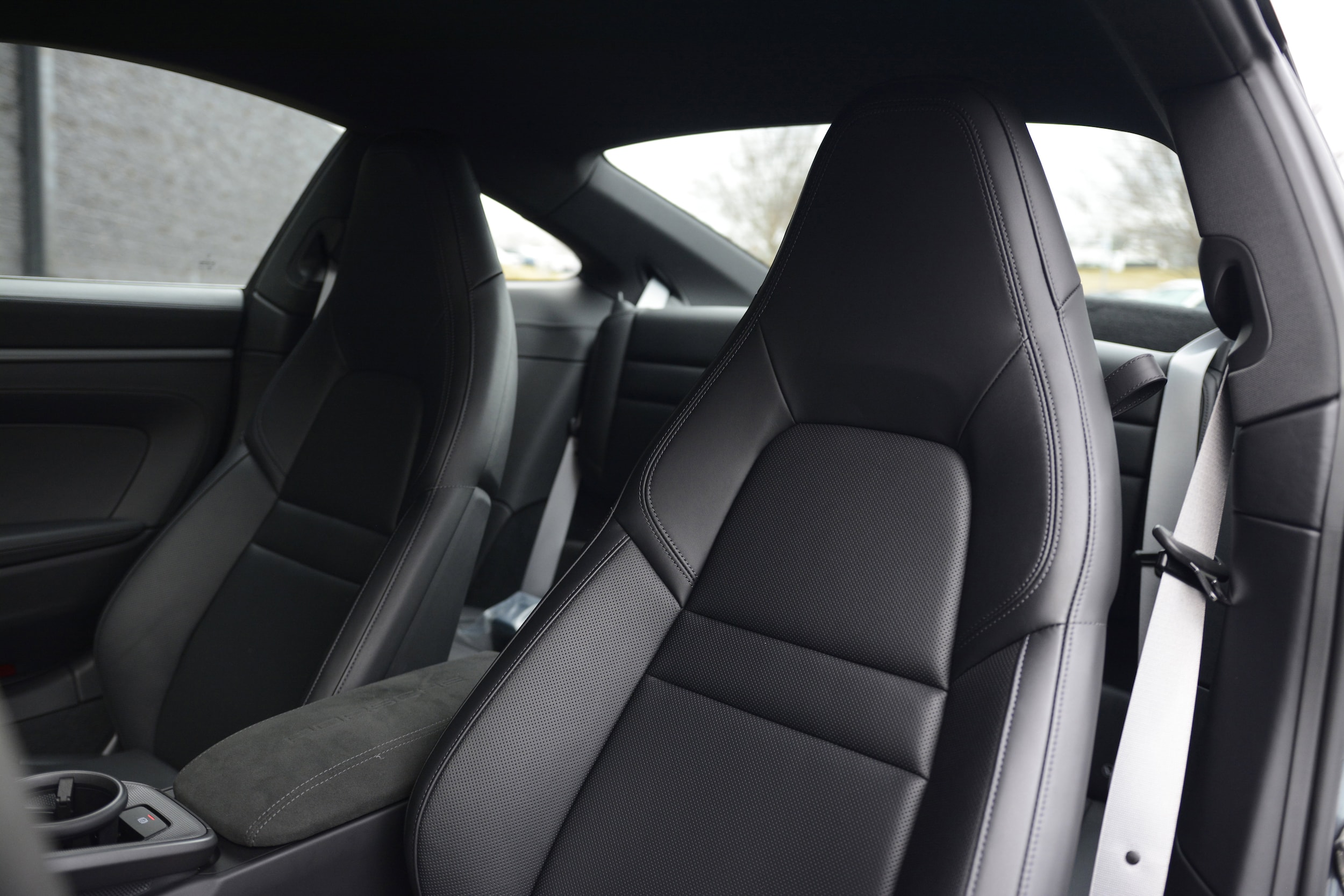 2025 Porsche 911 Carrera photo 4