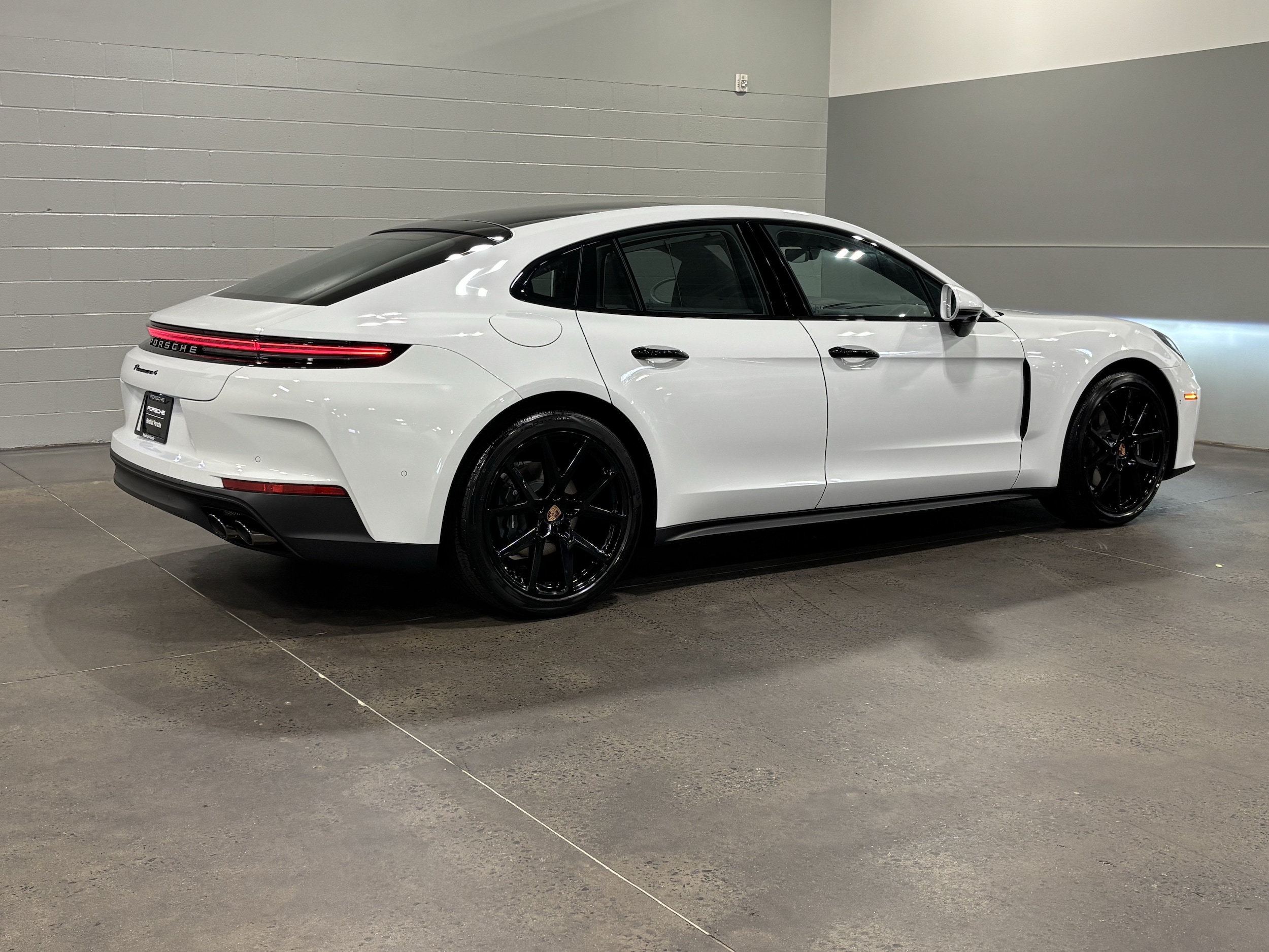 Porsche Panamera 4