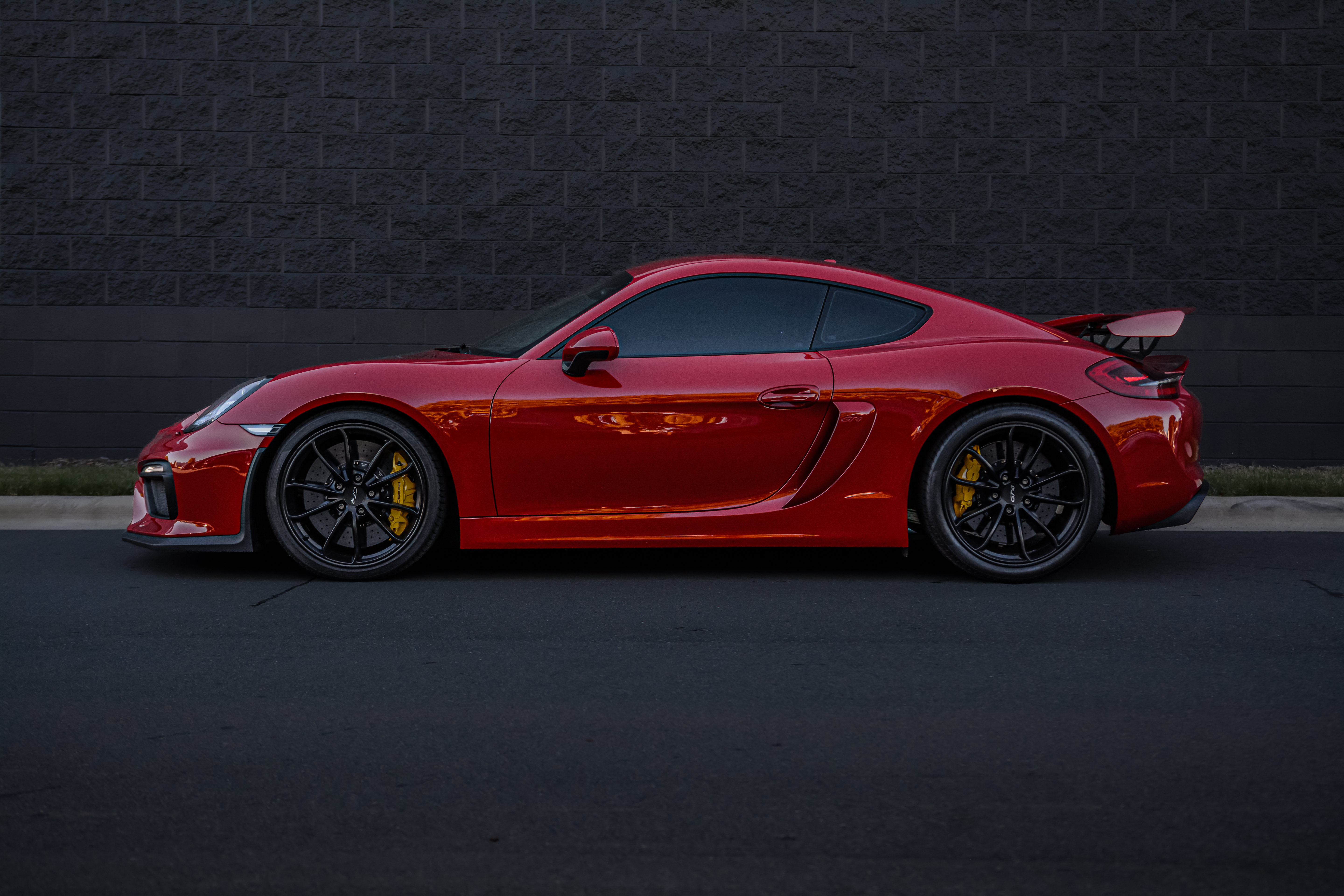 2016 Porsche Cayman GT4 Coupe