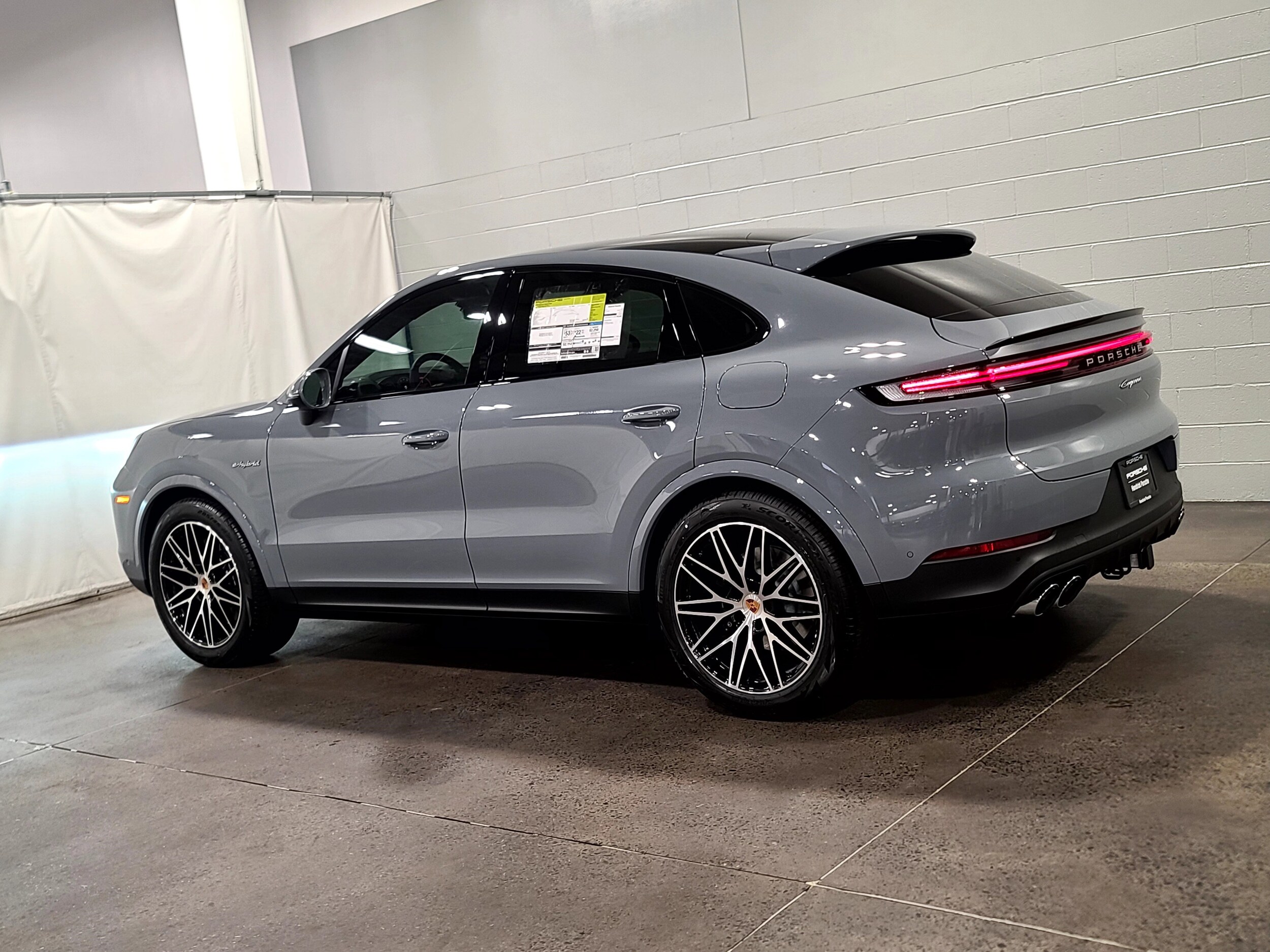 Porsche Cayenne E-Hybrid Coupe