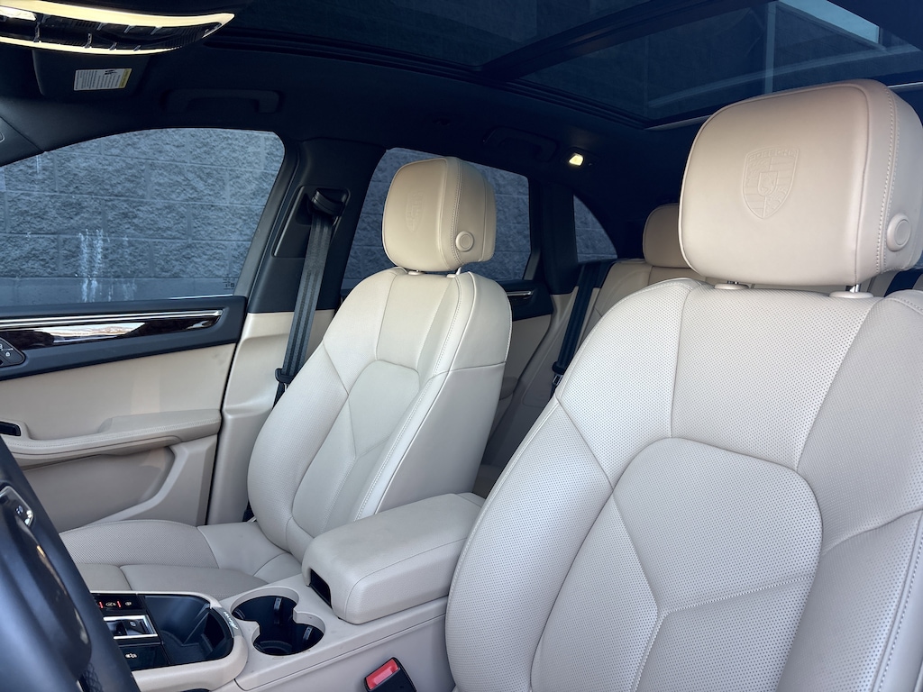 Certified 2025 Porsche Macan SUV