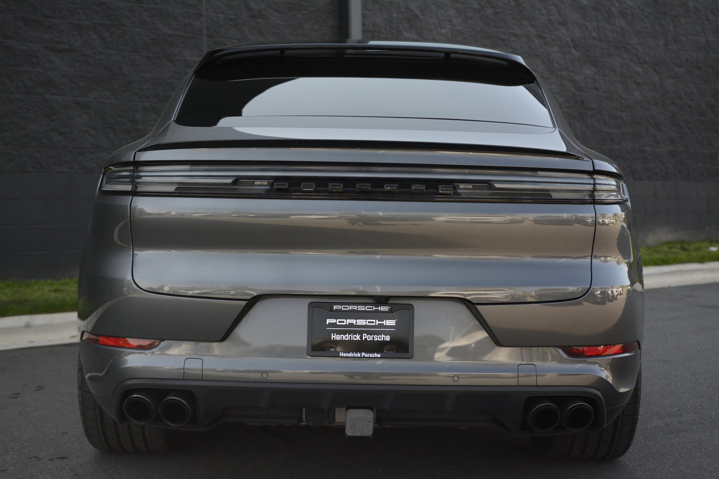 2024 Porsche Cayenne Coupe S photo 5