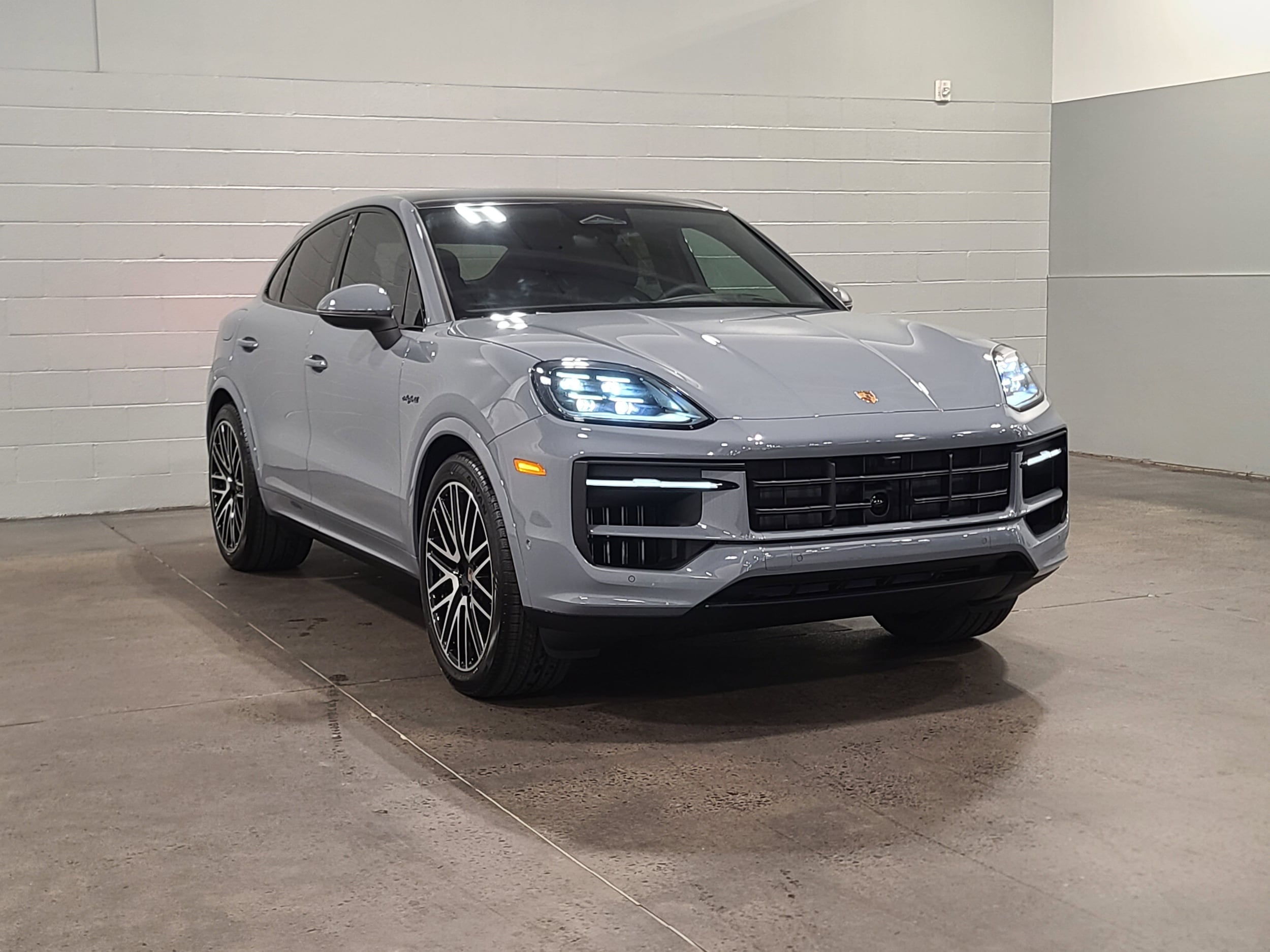 Porsche Cayenne E-Hybrid Coupe