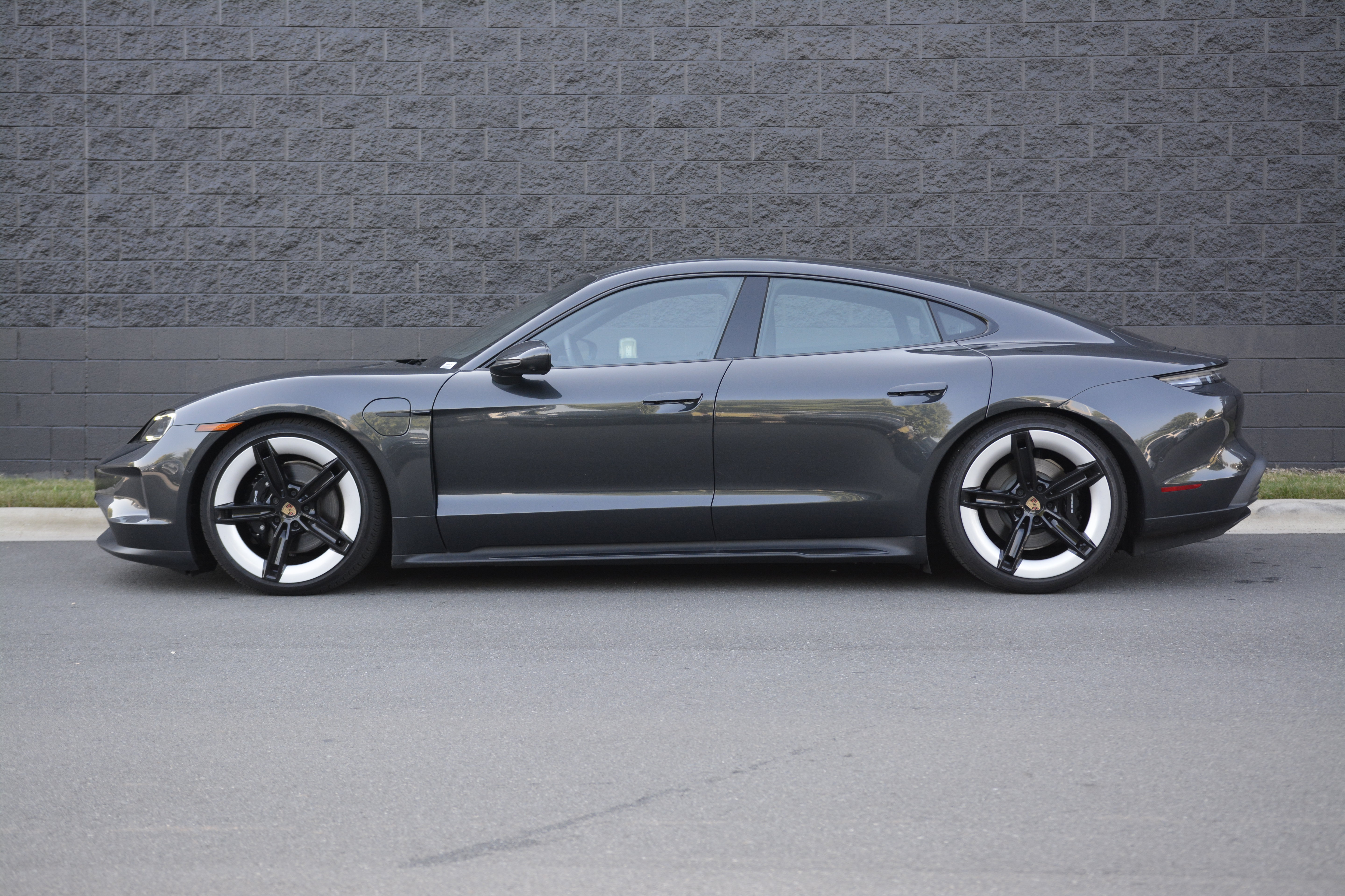 2025 Porsche Taycan 4S Sedan