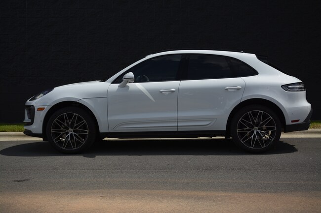 2026 Porsche Macan SUV