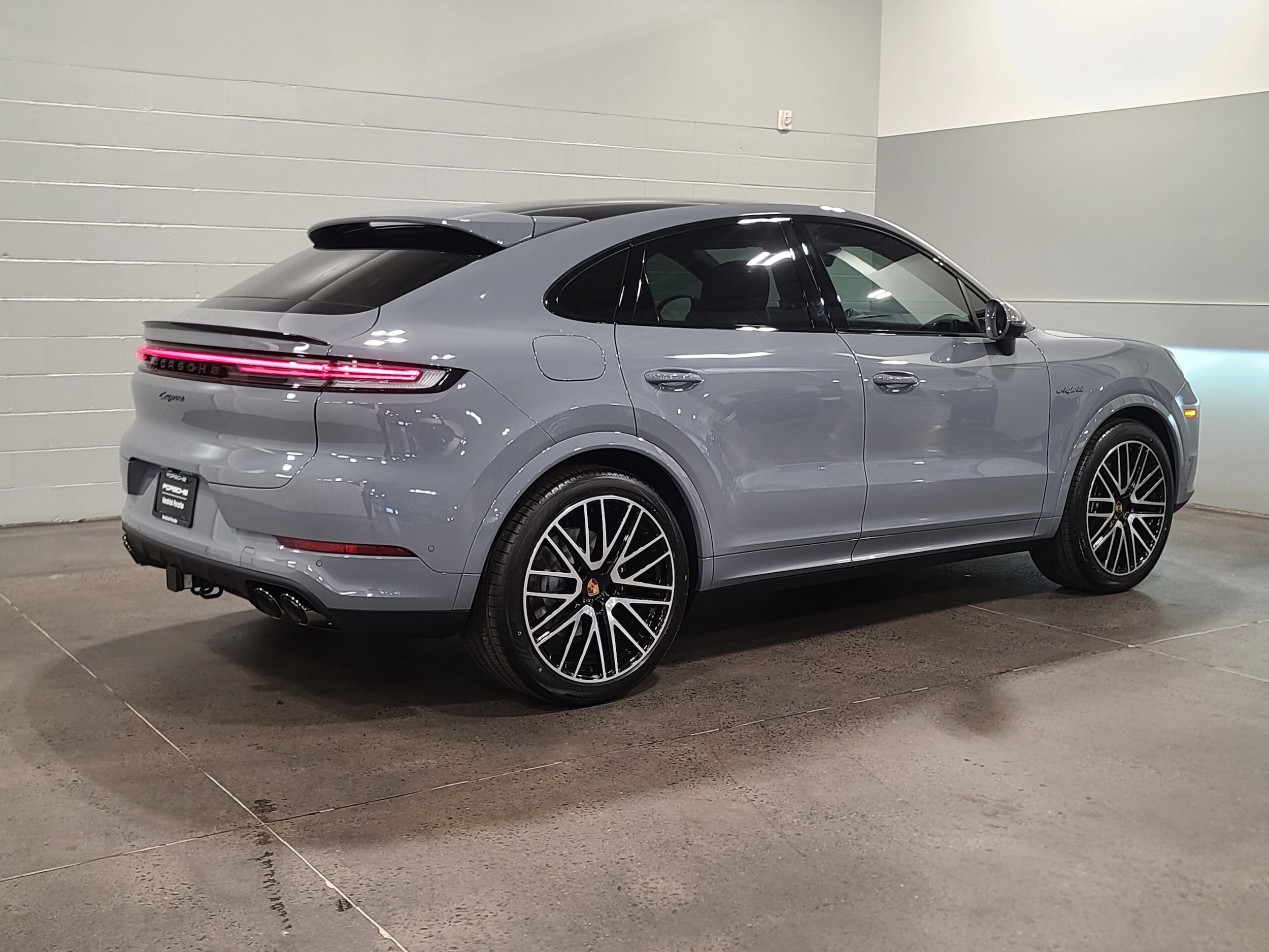 Porsche Cayenne E-Hybrid Coupe