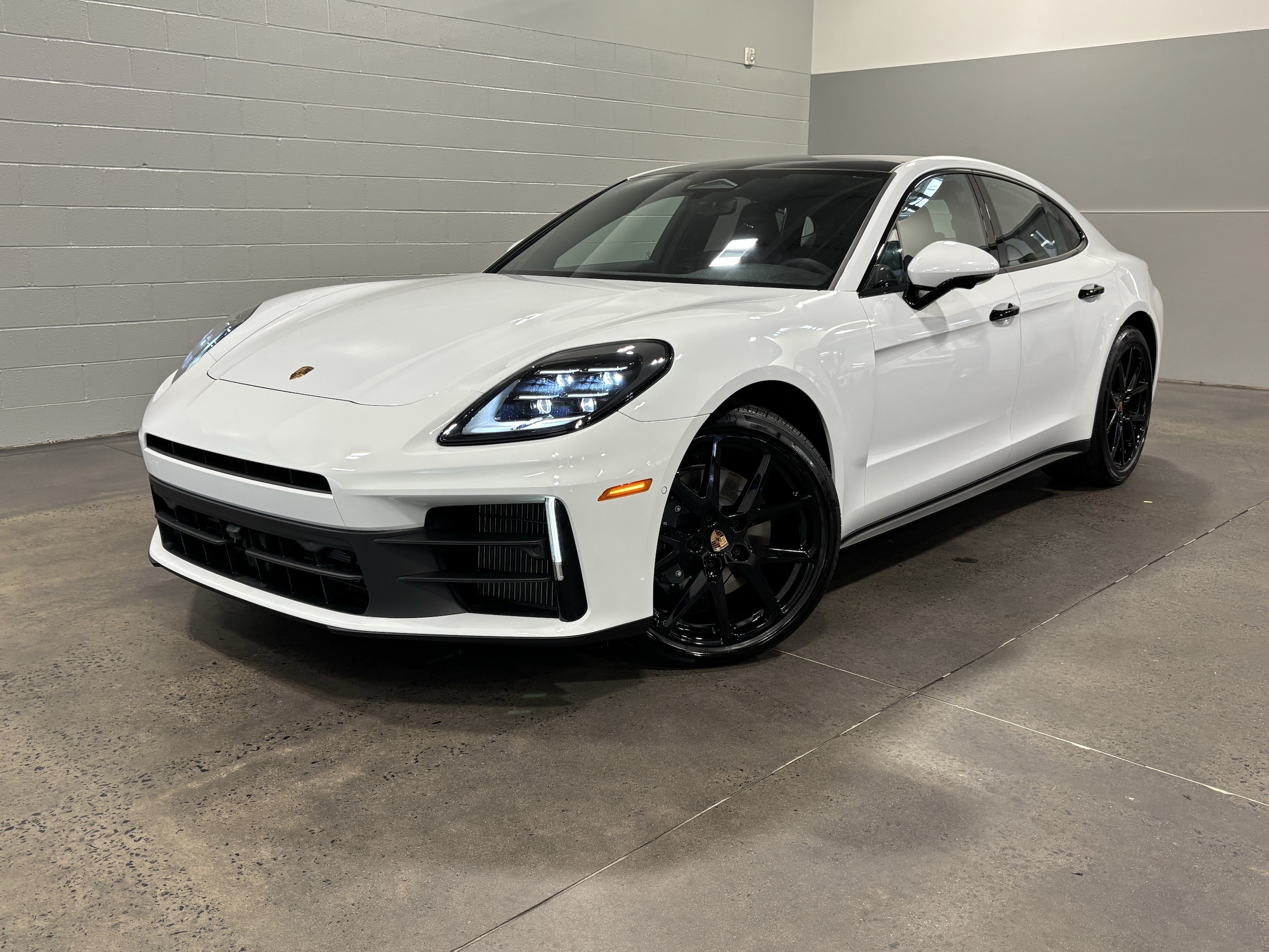 Porsche Panamera 4