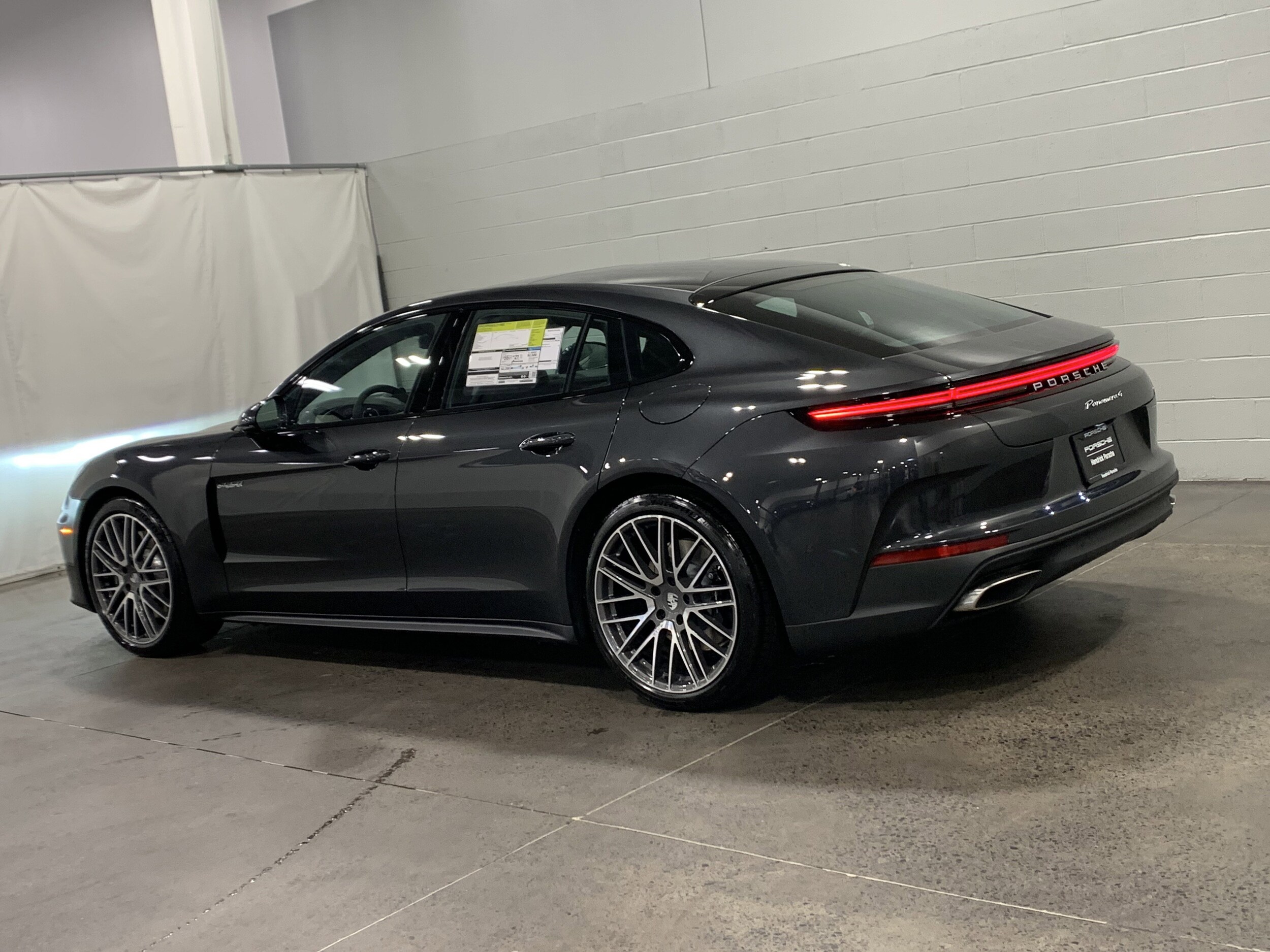 Porsche Panamera E-Hybrid 4