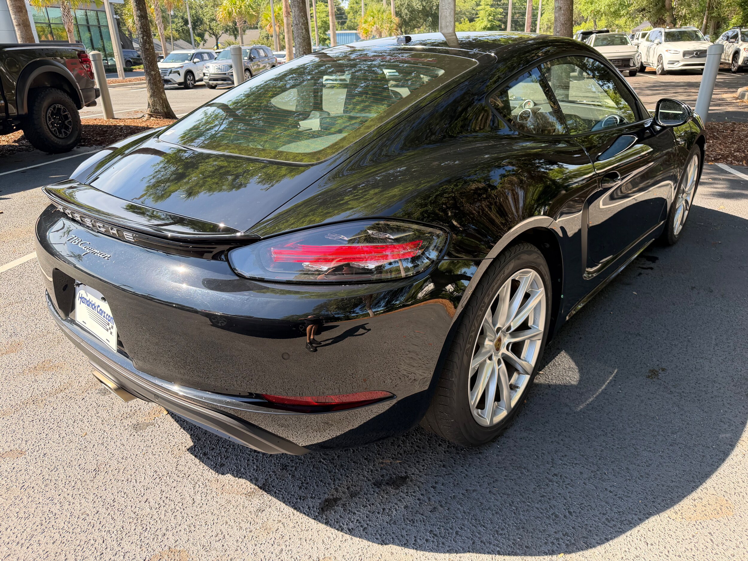 Porsche 718 Cayman