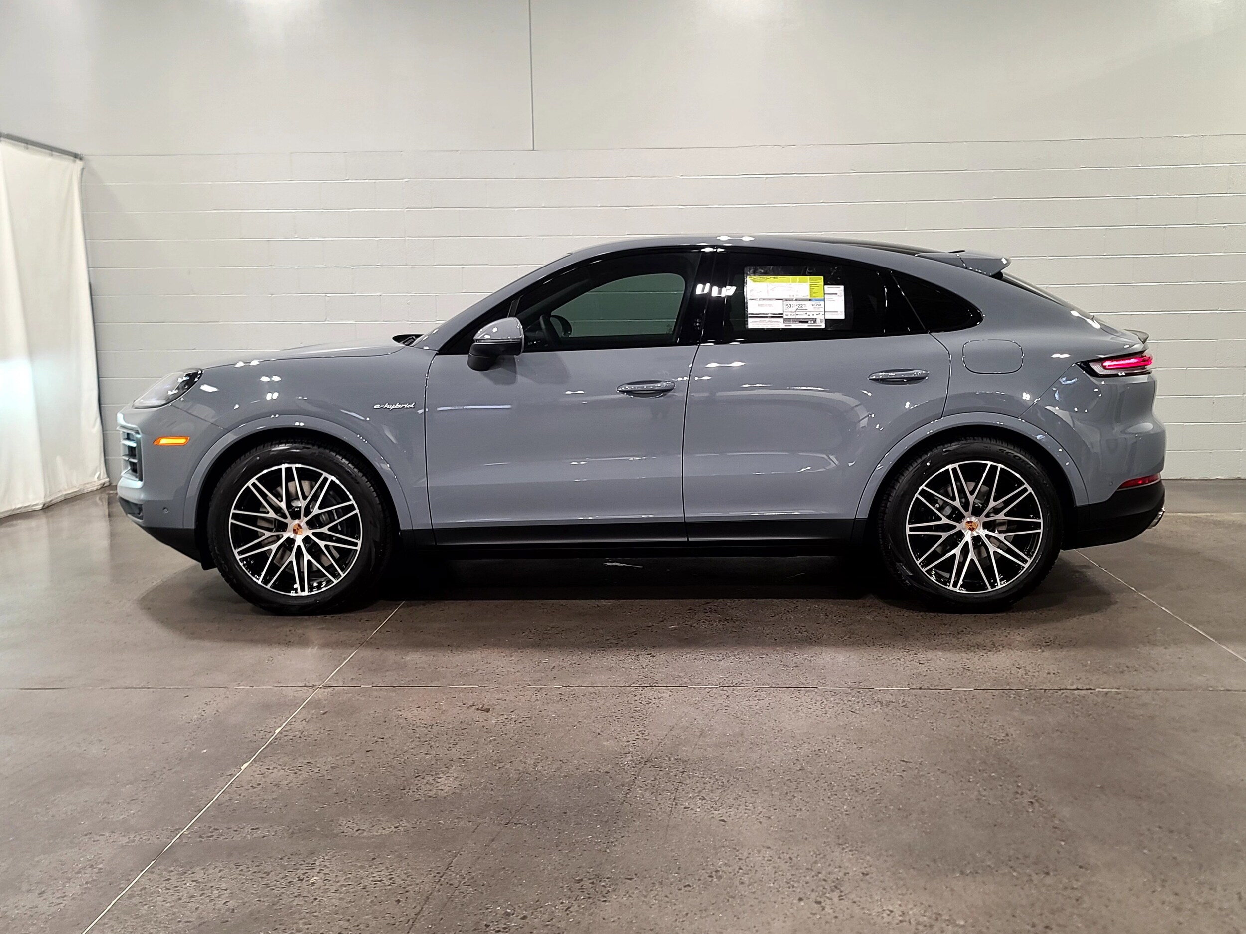 Porsche Cayenne E-Hybrid Coupe