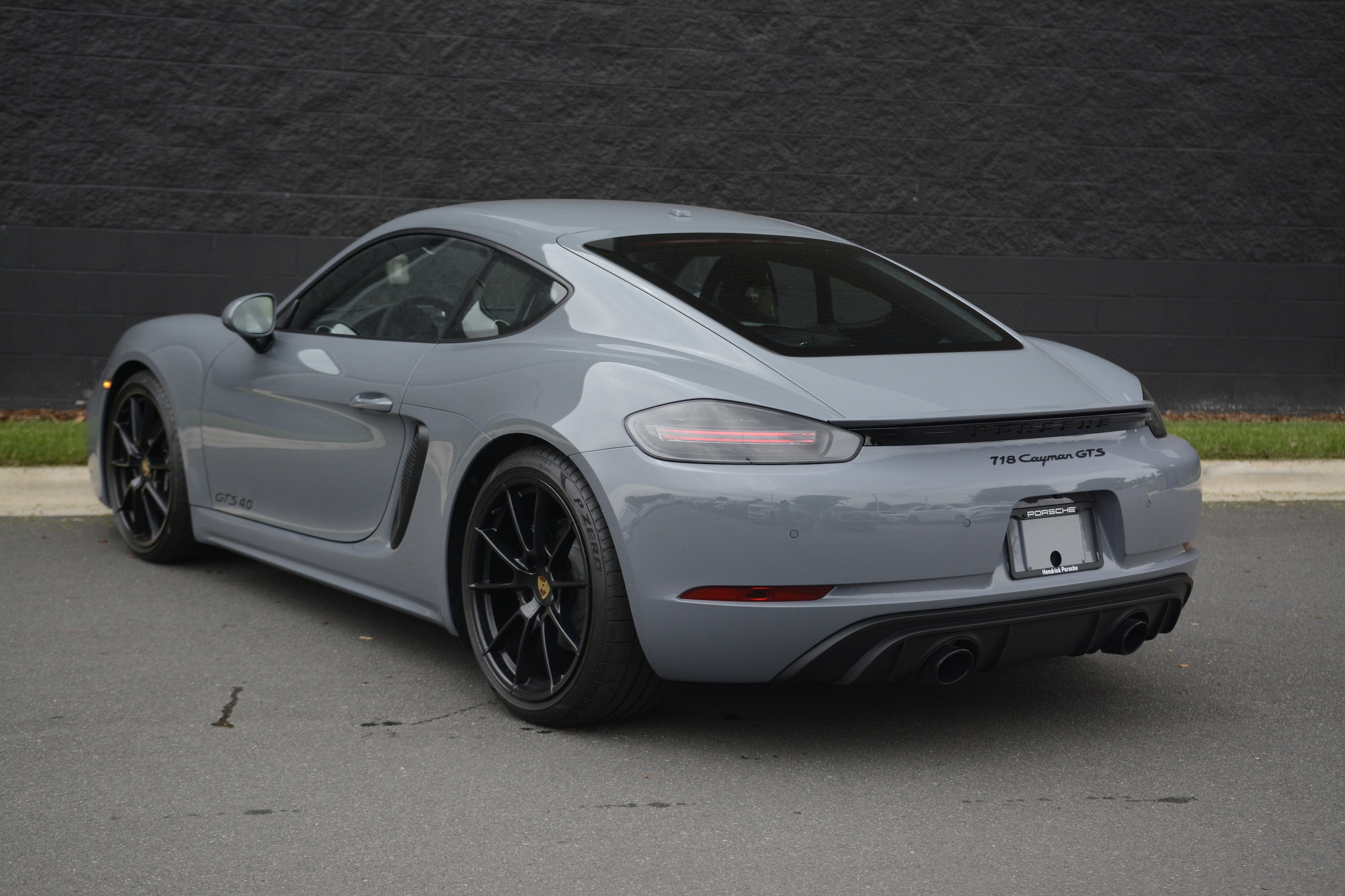 2025 Porsche 718 Cayman GTS 4.0 photo 2