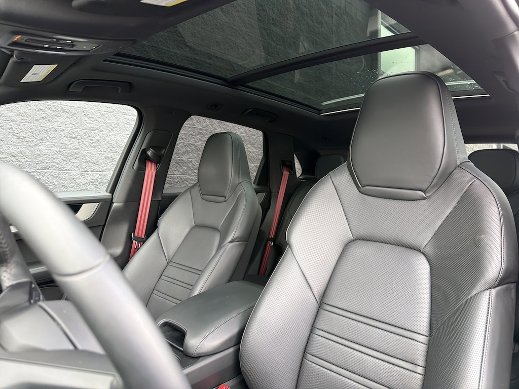 Certified 2025 Porsche Cayenne SUV